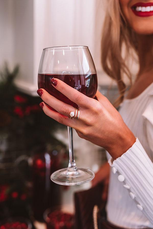 Kendra Scott Jayla Cocktail Ring in Pearl Product Image