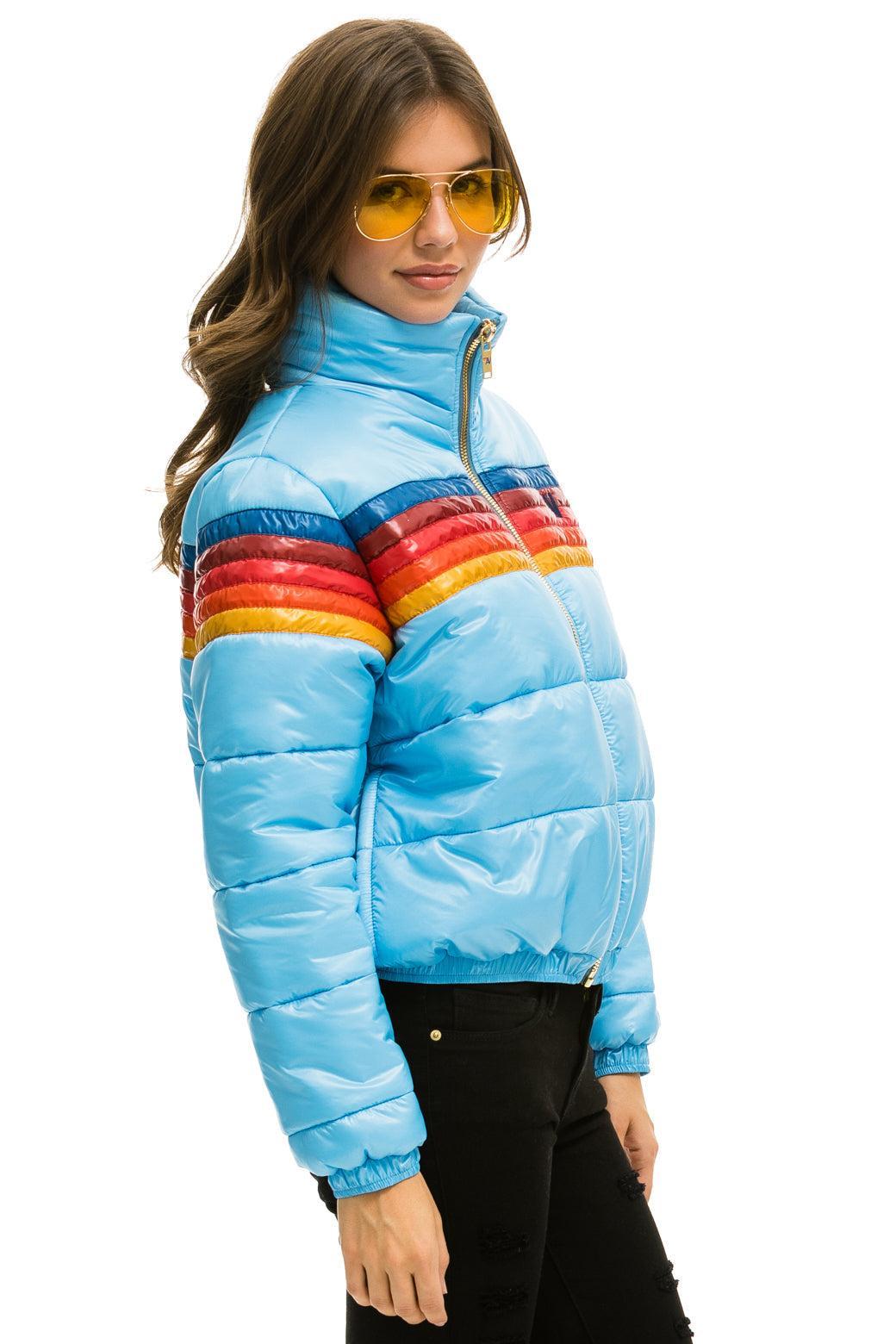5 STRIPE LUXE APRES PUFFER JACKET - GLOSSY SKY Female Product Image