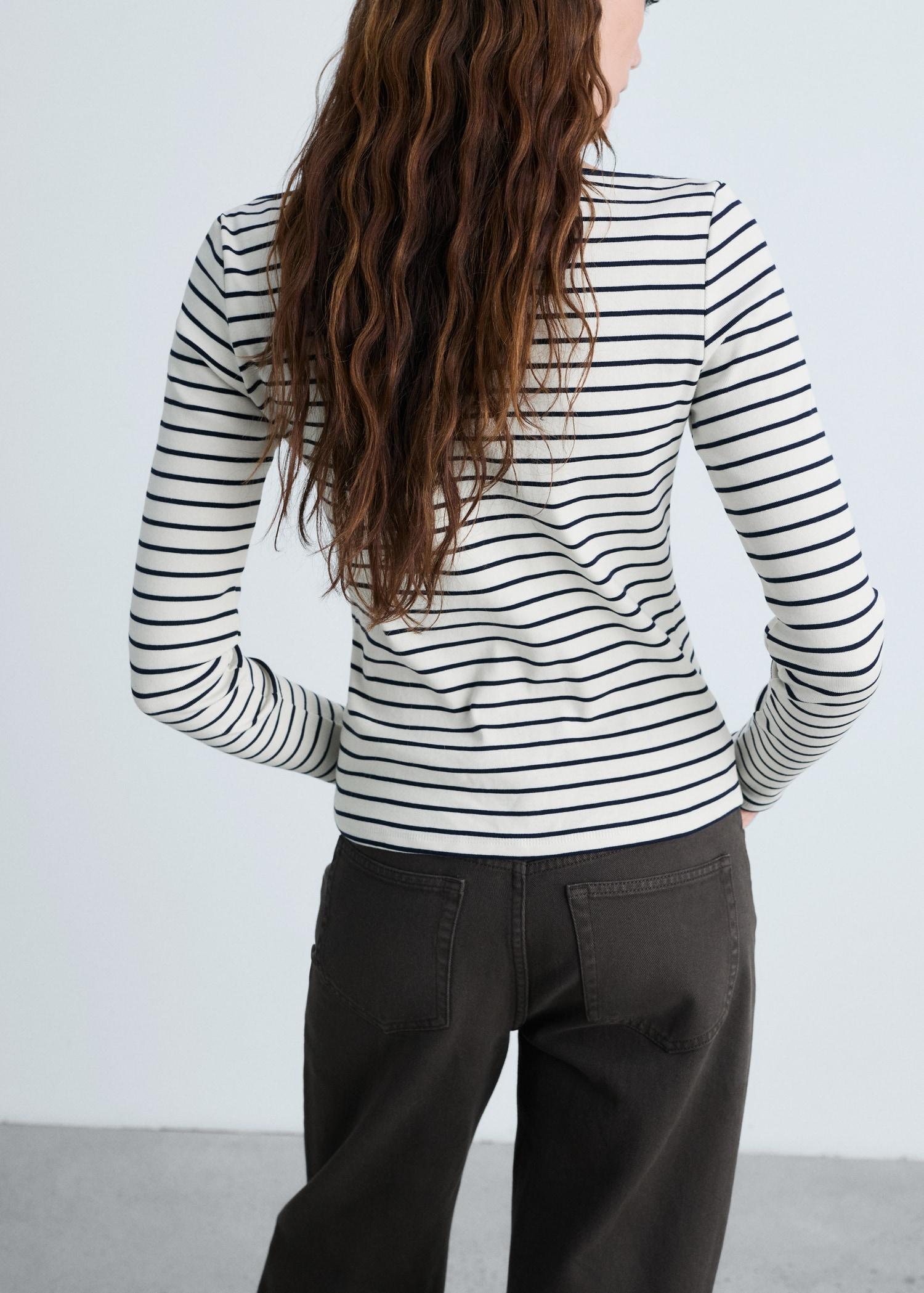 Striped boat-neck t-shirt - Women | MANGO USA Product Image