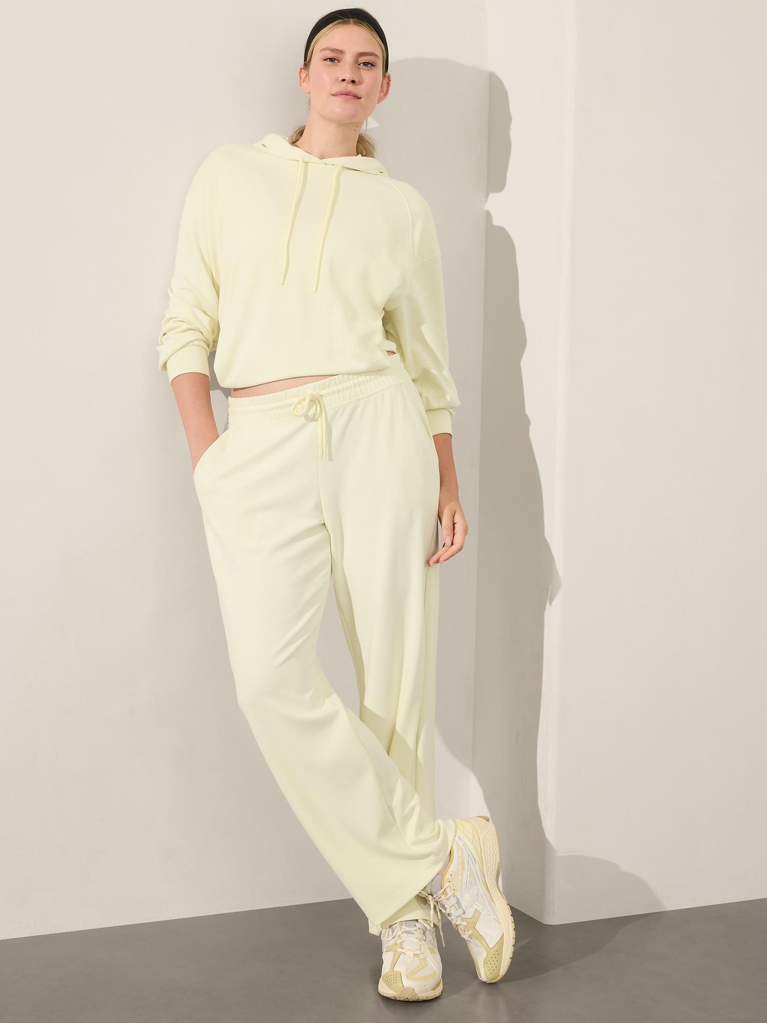 Seasoft Mid Rise Straight Pant Product Image