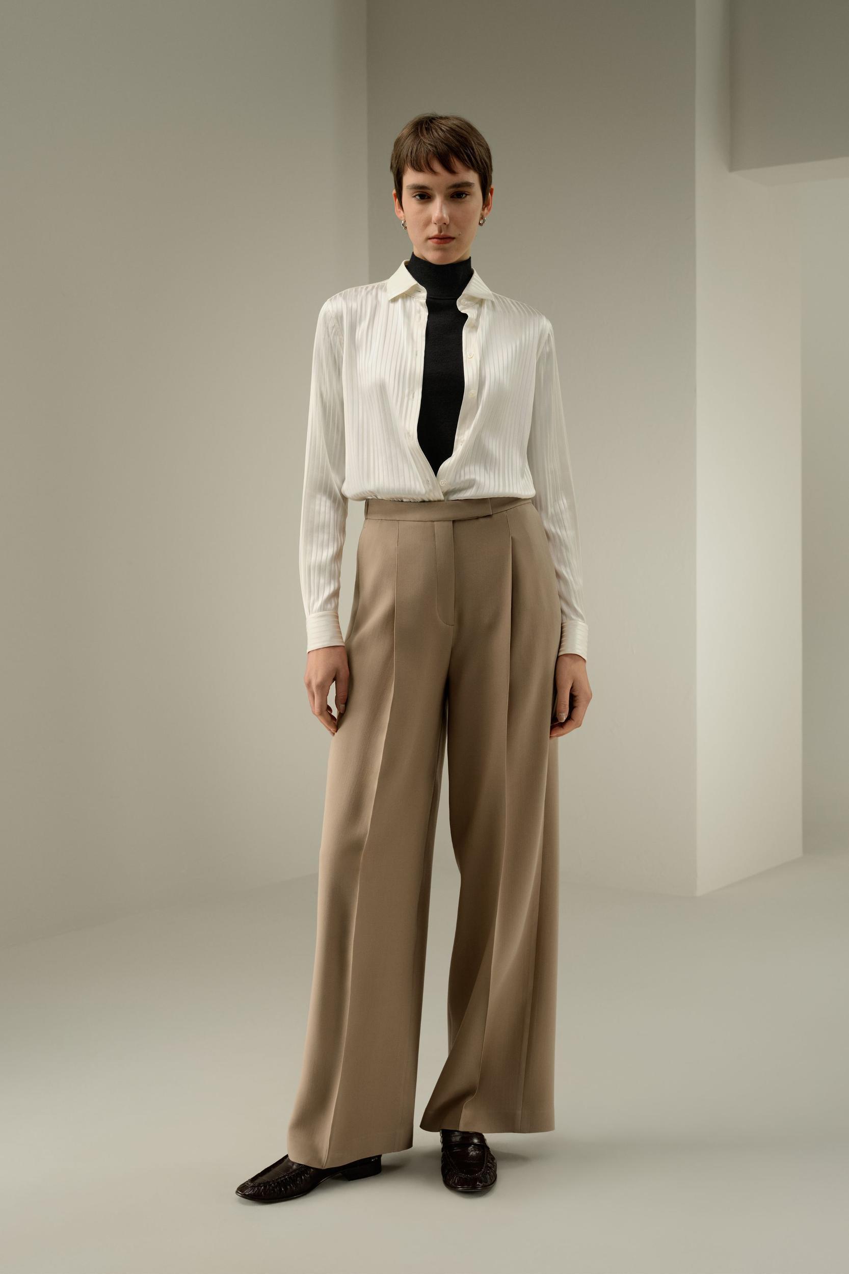 Silk-Wool Pleated Wide-Leg Trousers Product Image