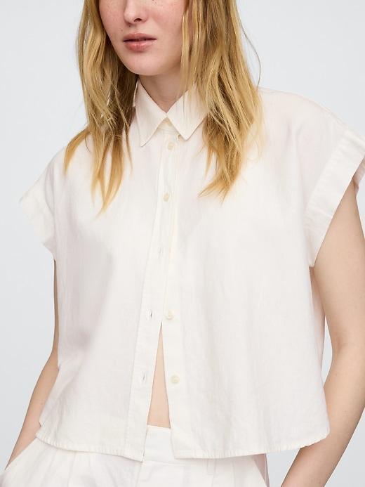Linen-Blend Cropped Shirt Product Image