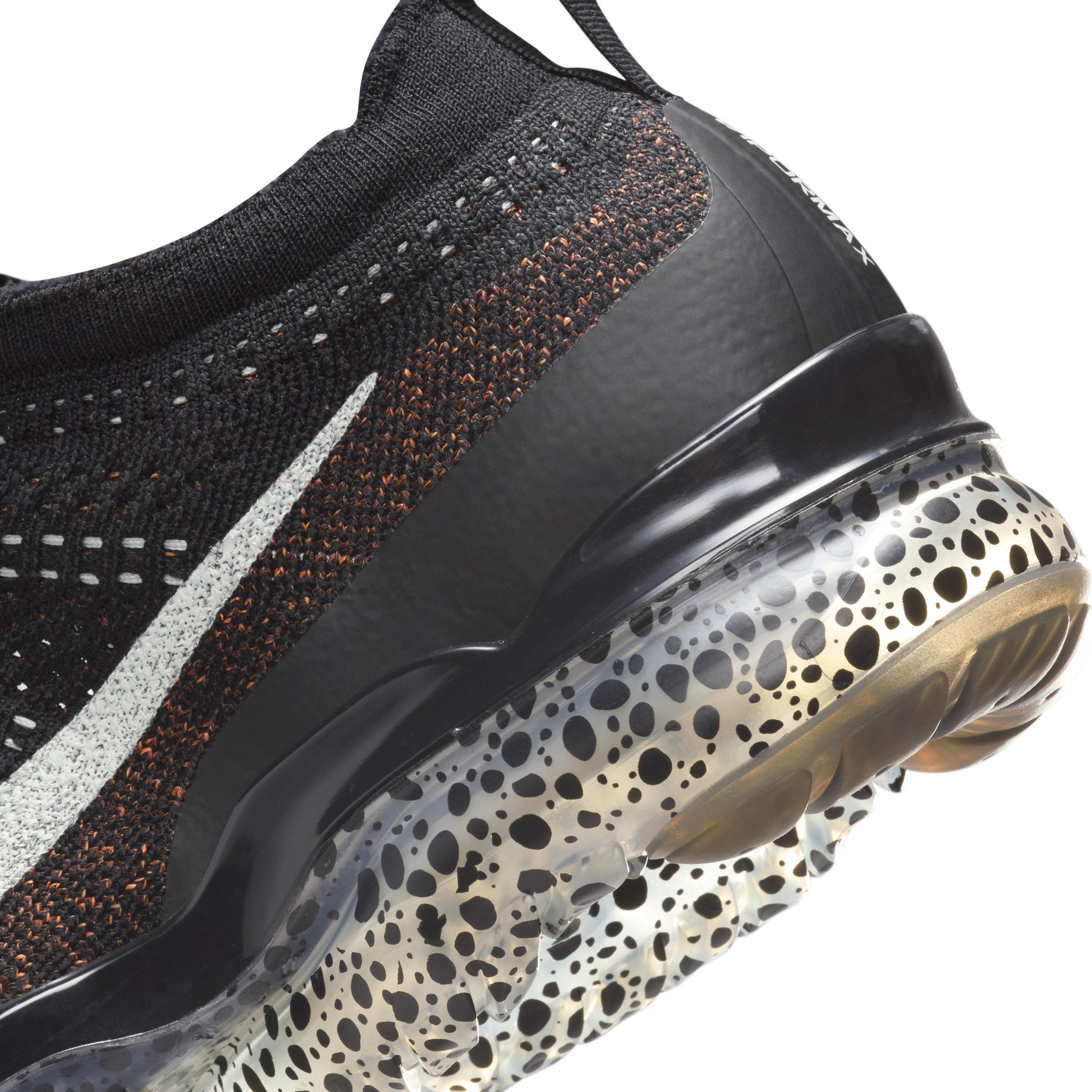 Nike Men's Air VaporMax 2023 Flyknit Electric Shoes Product Image