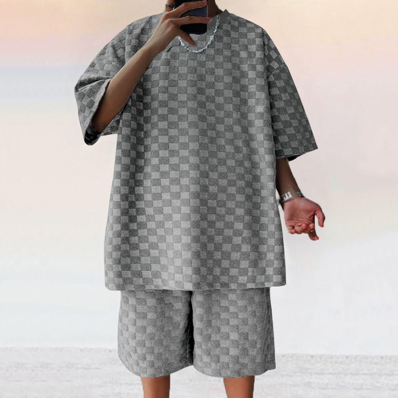 Set: 3/4-Sleeve Crew Neck Checkerboard T-Shirt + Drawstring Waist Wide Leg Sweat Shorts Product Image