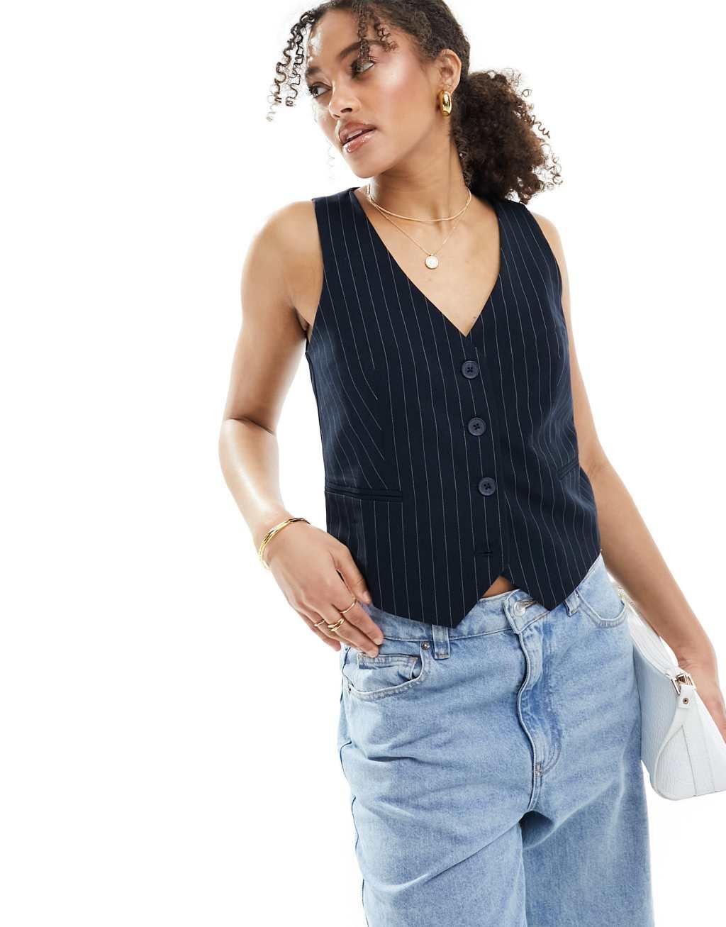 Stradivarius tailored vest Product Image
