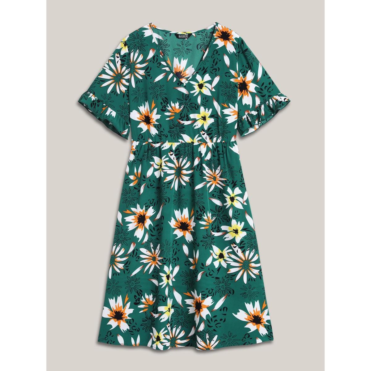 Plus Size Spring Floral Print Pockets Ruffled Midi Dress Emerald Women Resort Ruffles V-neck Short sleeve Curvy BloomChic 10/M Product Image