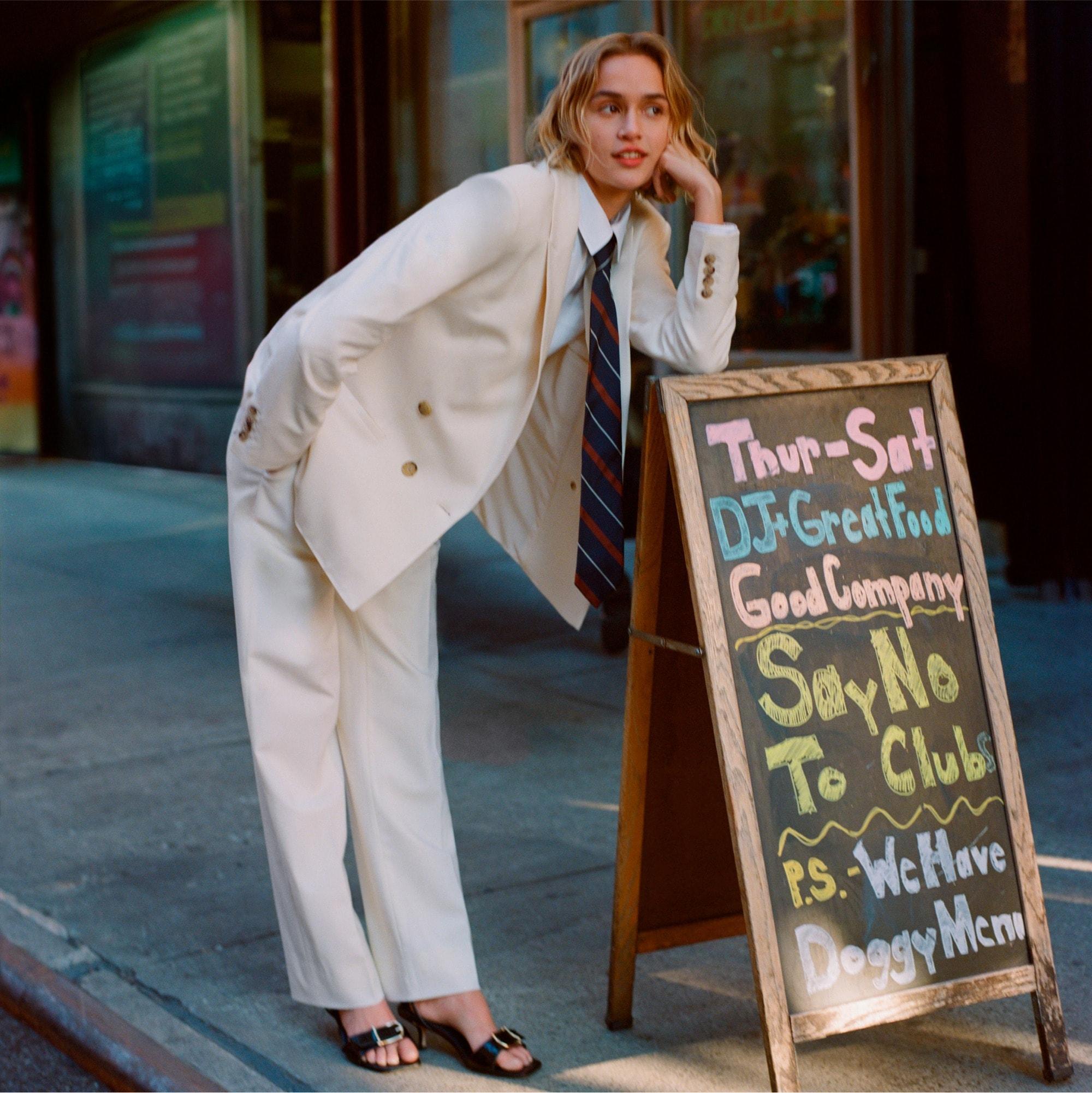 Lower-rise Essential wide-leg pant in city twill Product Image