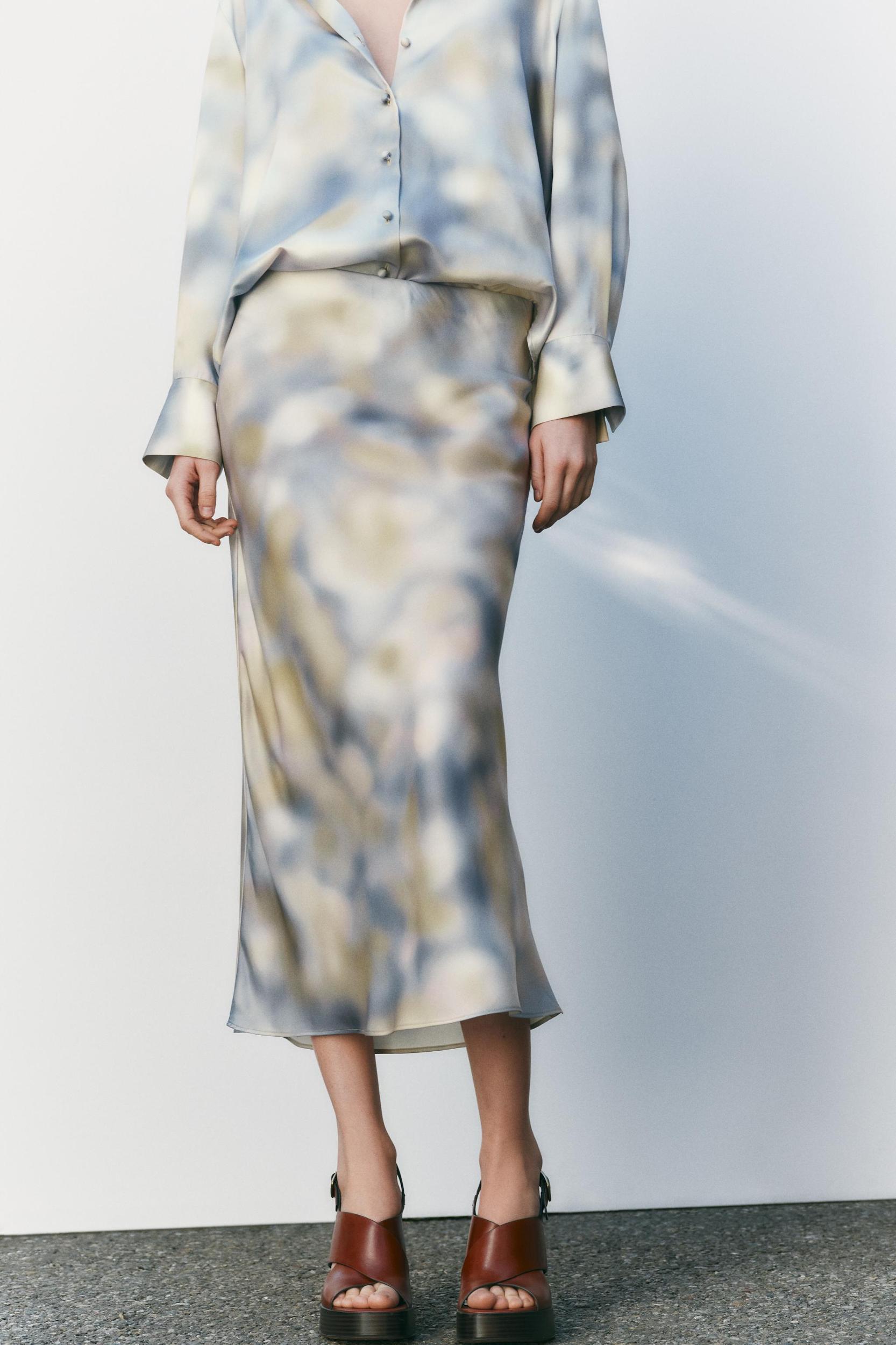 TIE DYE SATIN EFFECT SKIRT Product Image