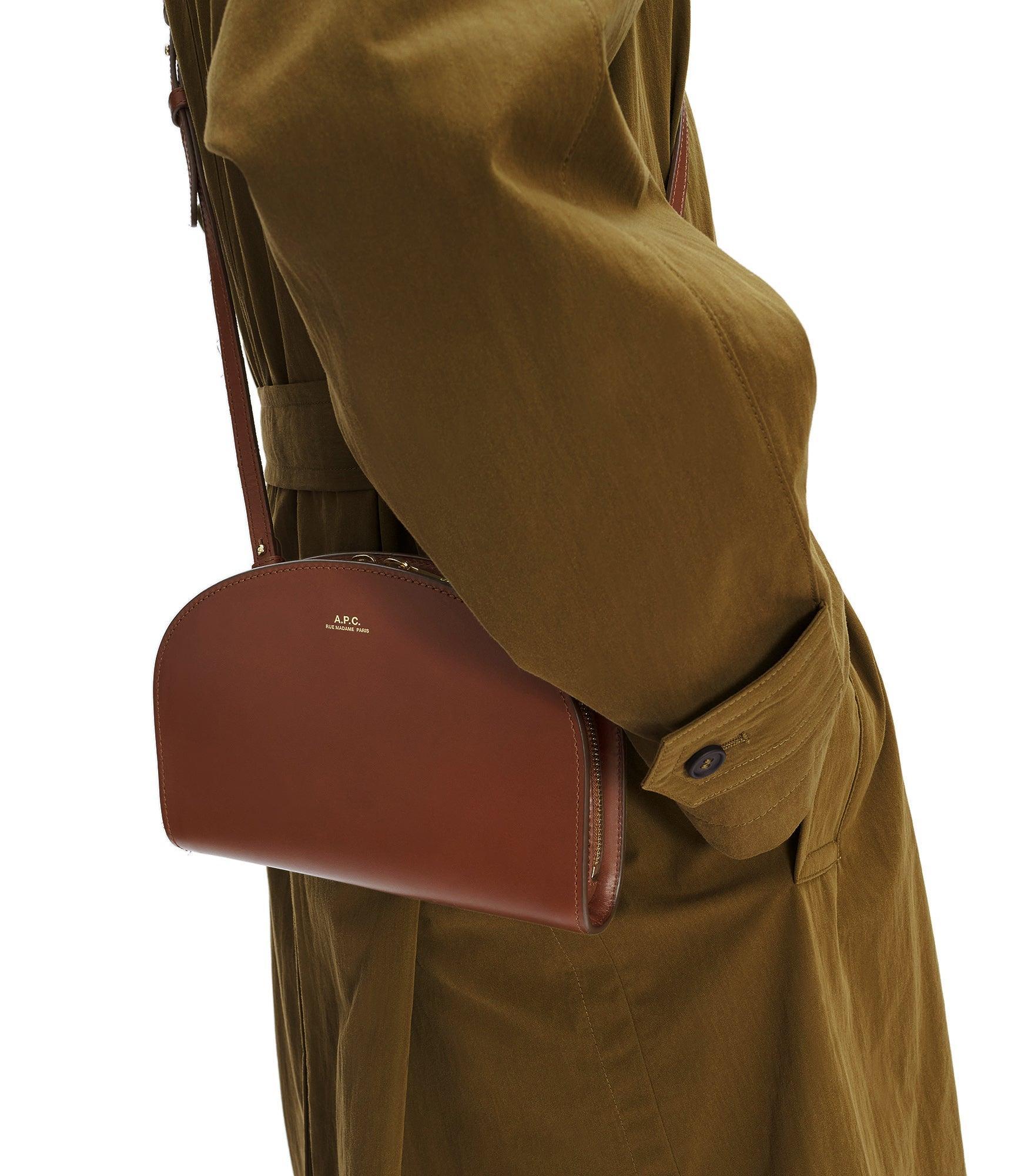 Demi-Lune clutch Product Image
