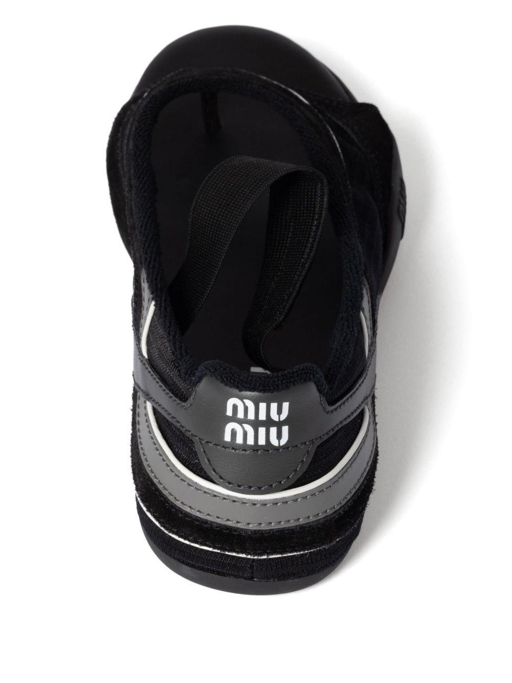 logo-print sandals Product Image