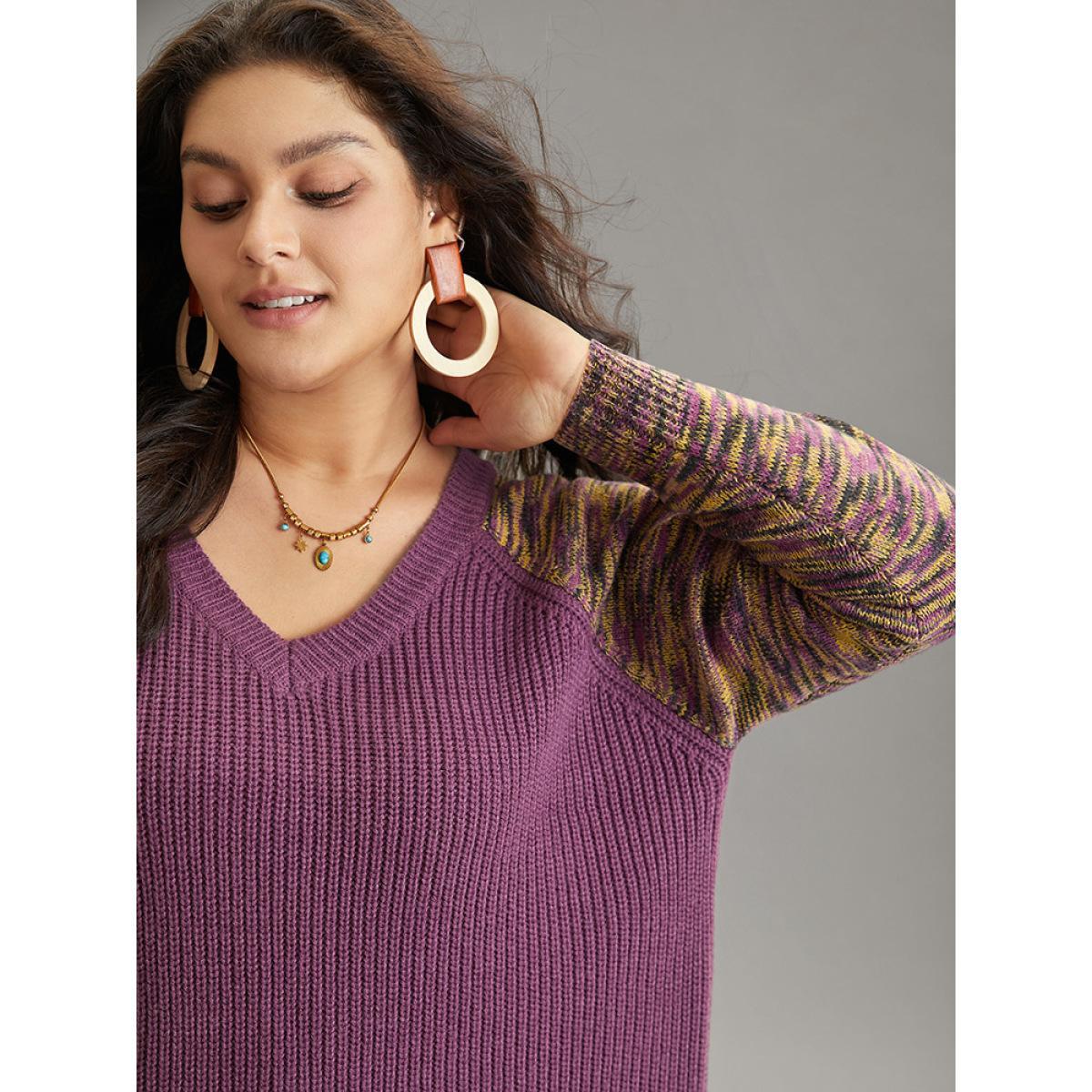 Plus Size Ombre Heather Raglan Sleeve Plisse Pullover Mauve Women Casual Loose Long Sleeve V-neck Dailywear Pullovers BloomChic 30/6X Product Image
