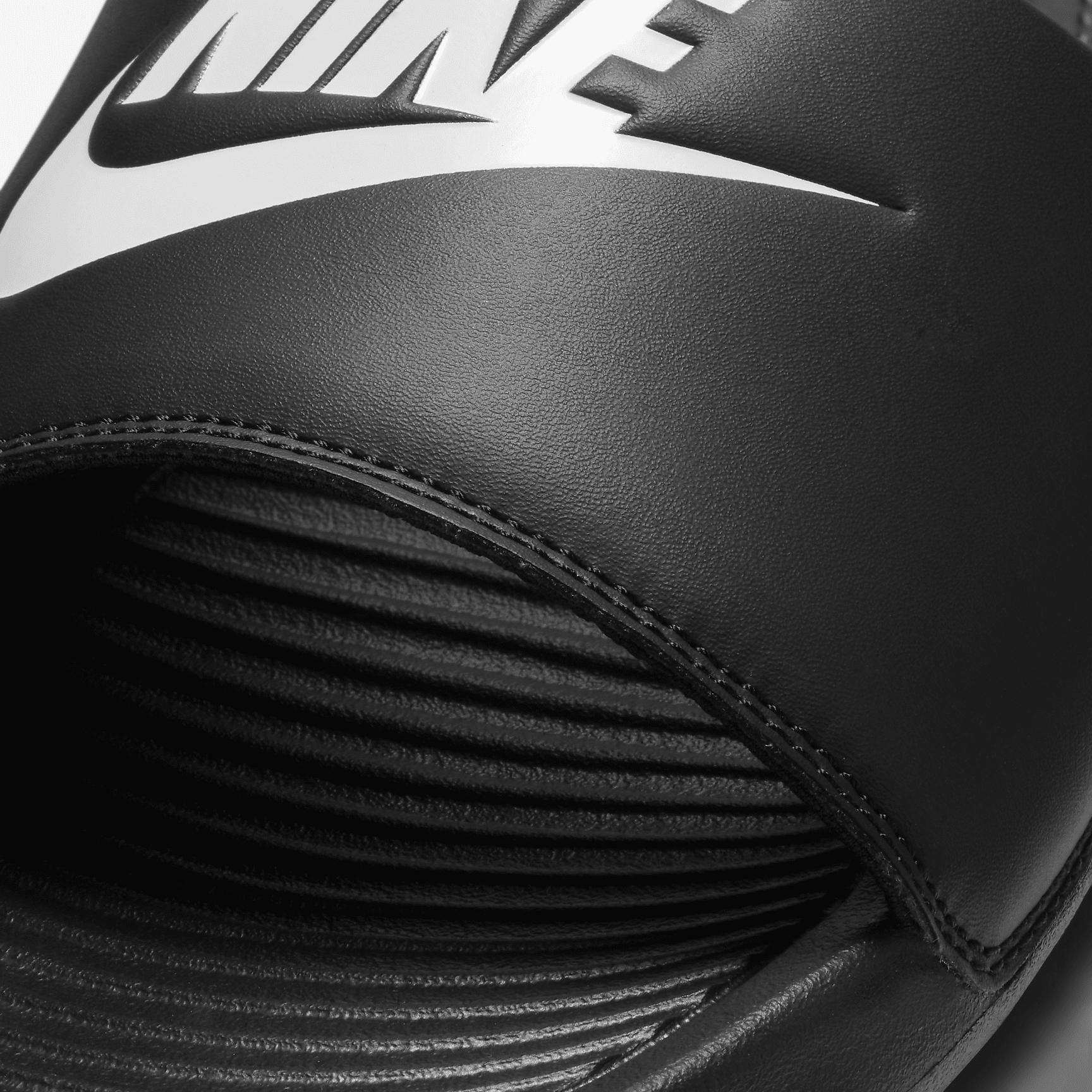 Nike Victori One Men's Slides Product Image