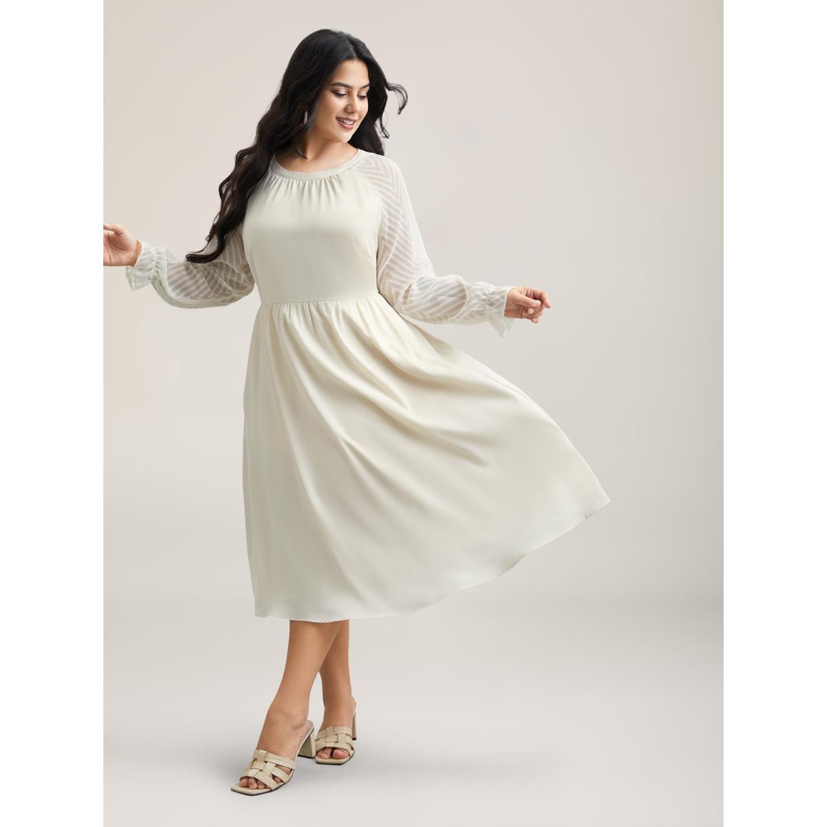 Plus Size Stretchy-Waist Pockets Plain Textured Midi Dress Beige Women Elegant Texture Round Neck Long Sleeve Curvy BloomChic 26/4X Product Image