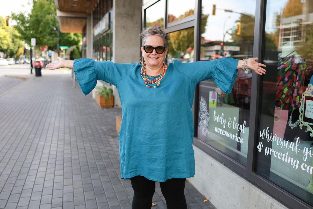 Bodacious Loverly Linen Tulip Sleeve Tunic Product Image