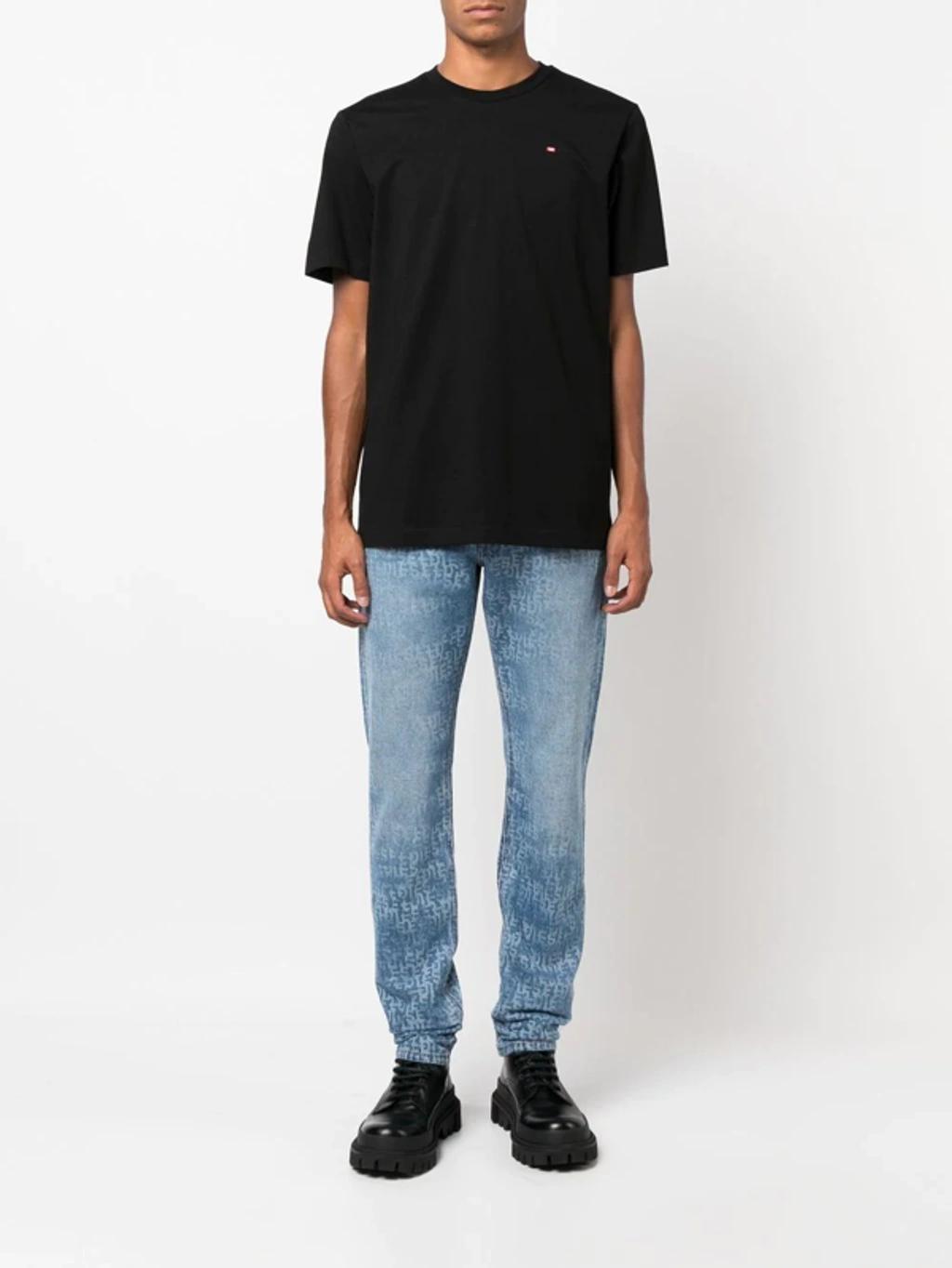 Outfit