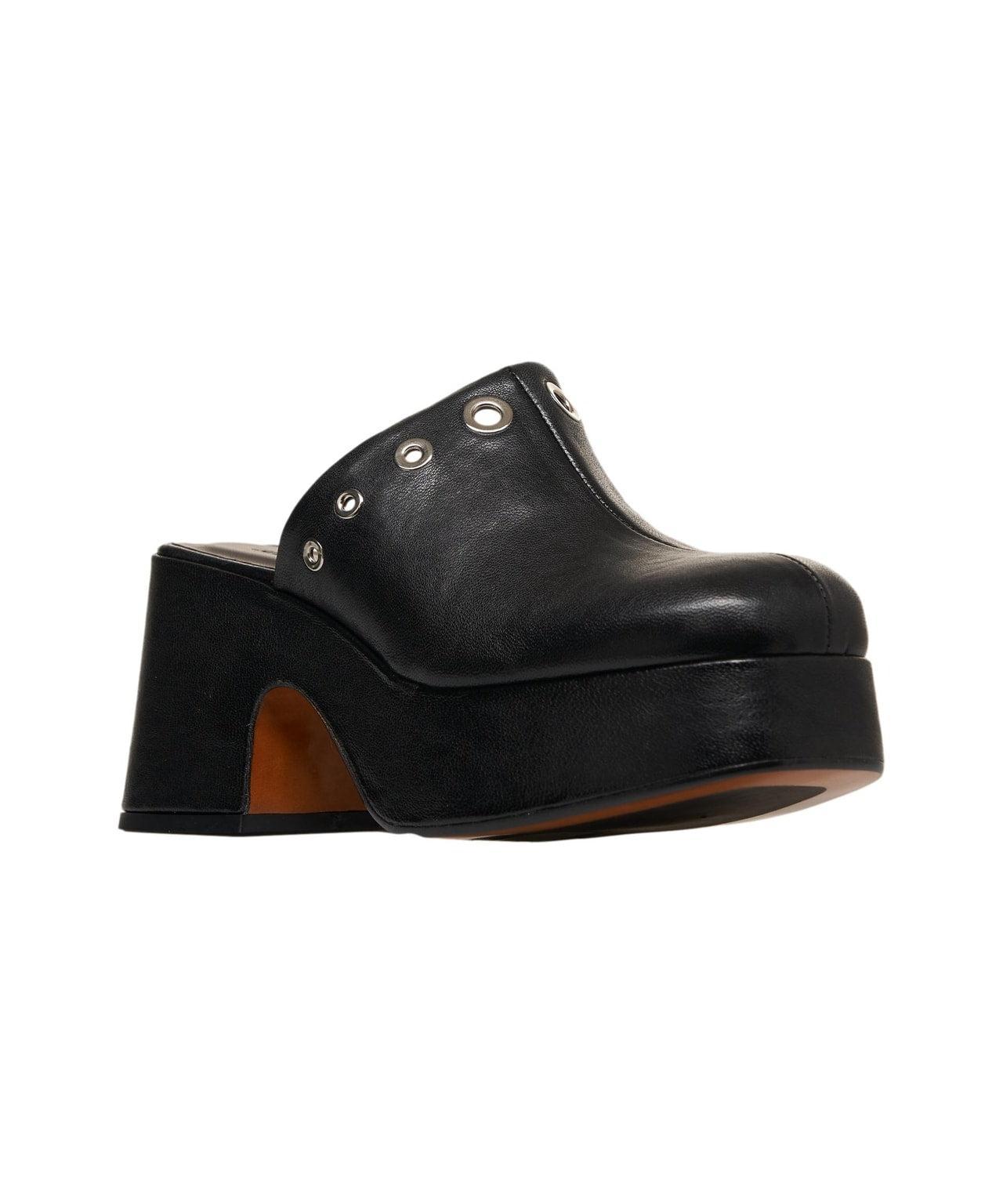 Leather sabot Product Image