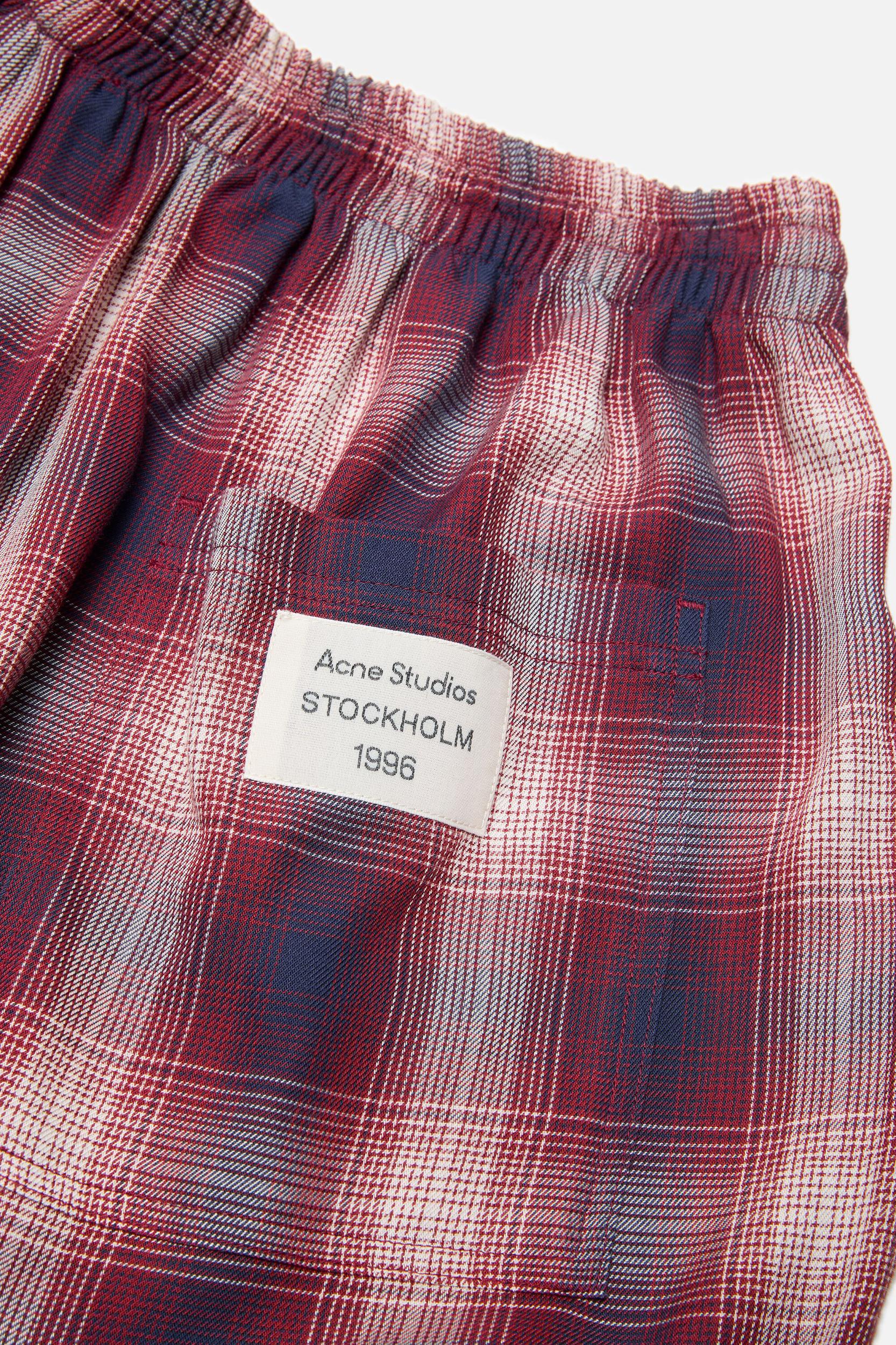 Check shorts Product Image