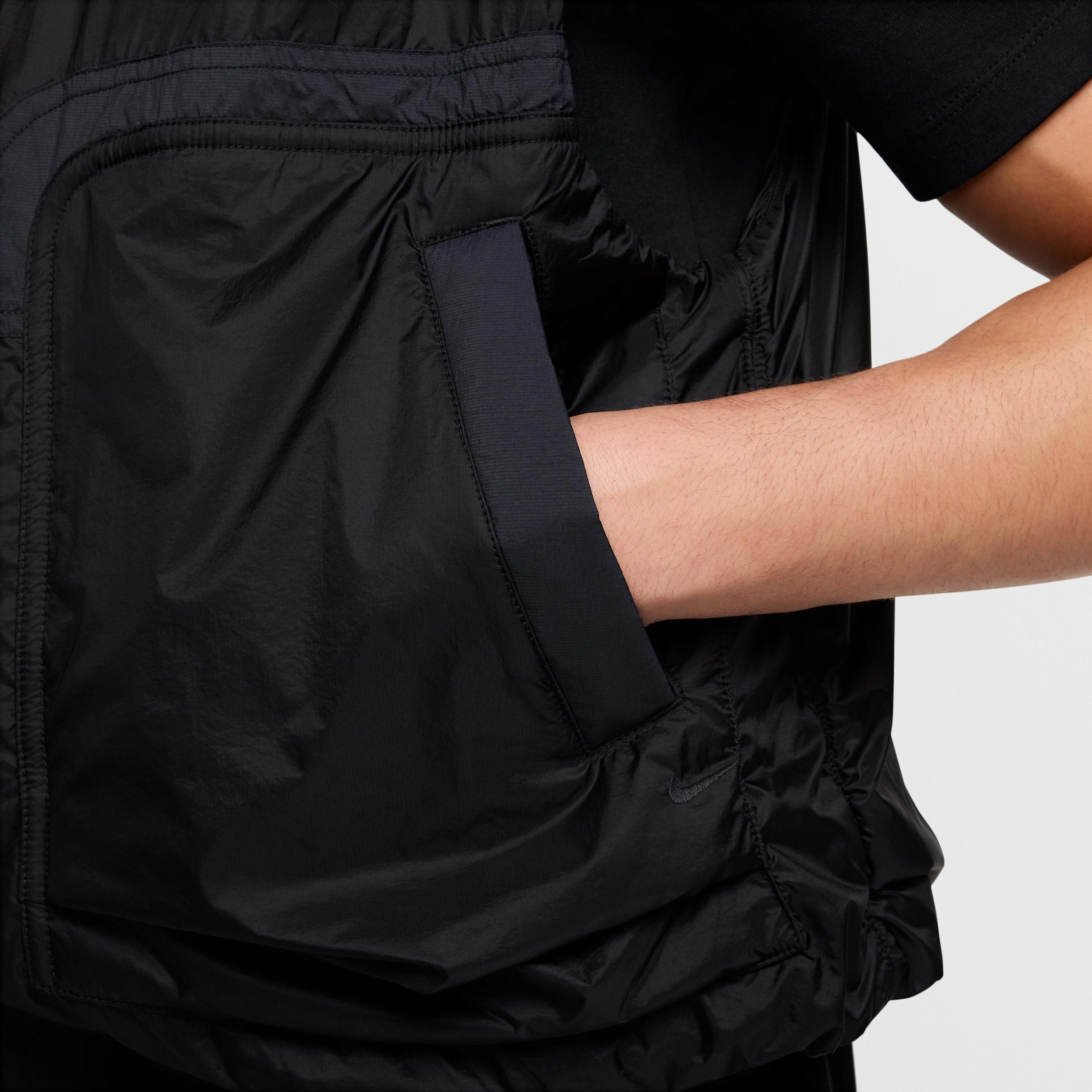 Nike Men's Tech Woven Vest Product Image