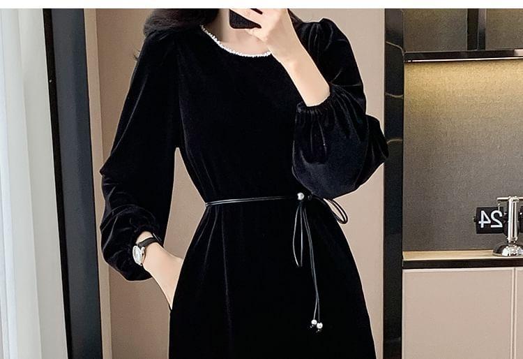 Long-Sleeve Crewneck Velvet Midi A-Line Dress Product Image