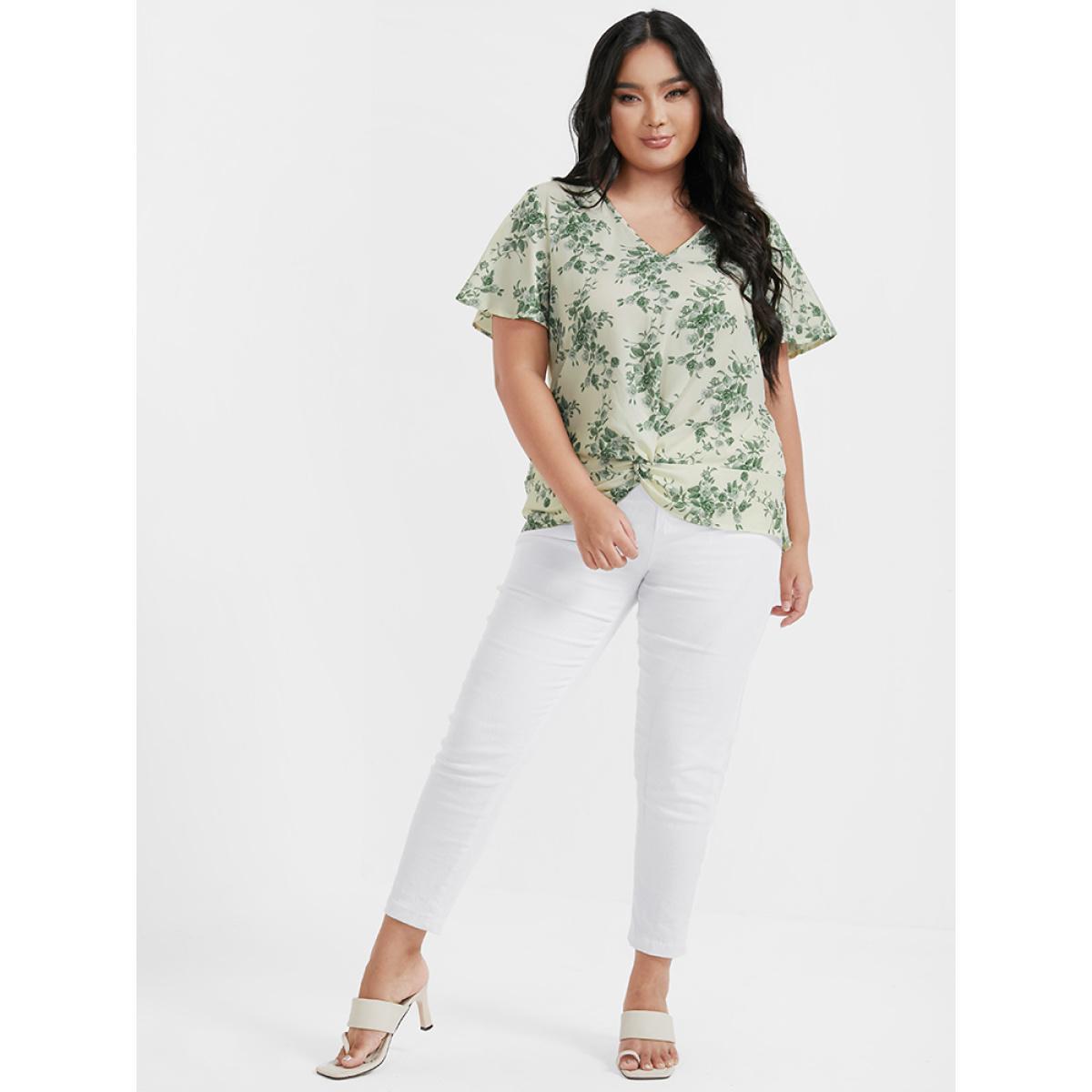 Plus Size Apricot Ditsy Floral Twist-front Flutter V Neck Blouse Women Elegant Short sleeve V-neck Dailywear Blouses BloomChic 22-24/3X Product Image