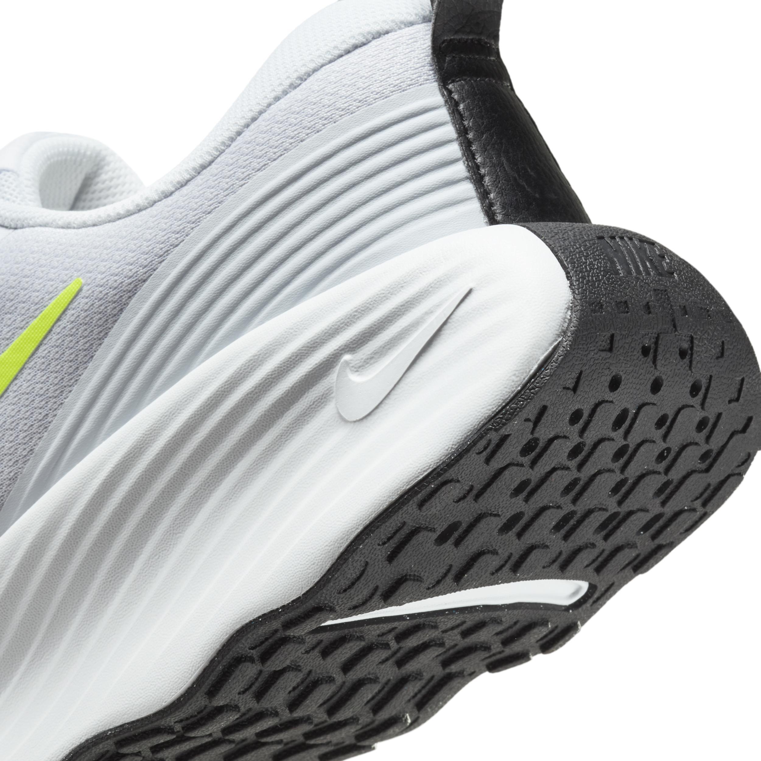 Nike Men's Promina Walking Shoes Product Image