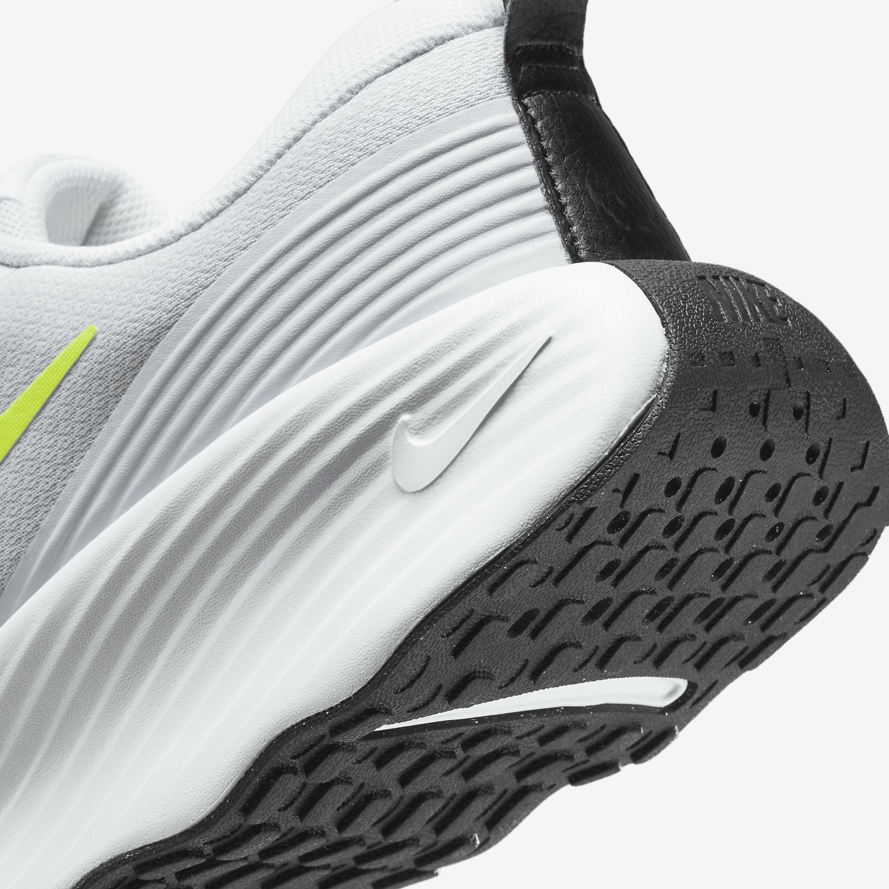 Nike Men's Promina Walking Shoes Product Image