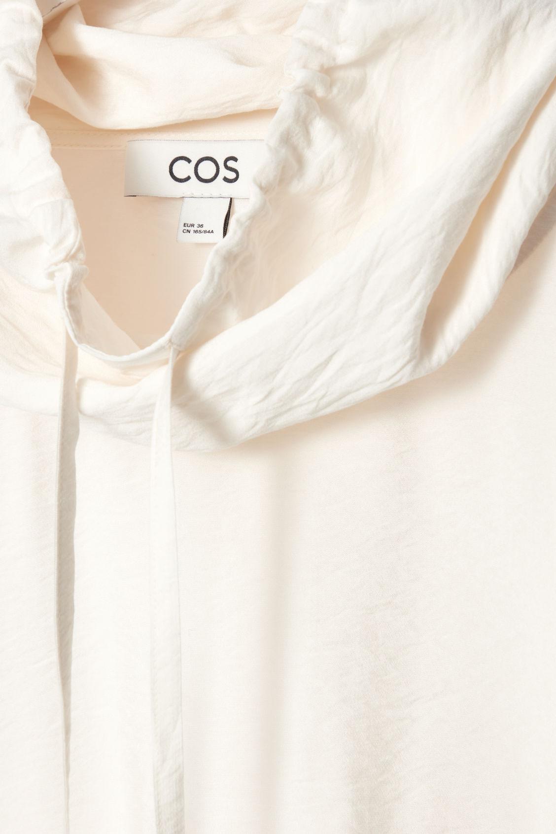 DRAWSTRING FUNNEL-NECK BLOUSE Product Image