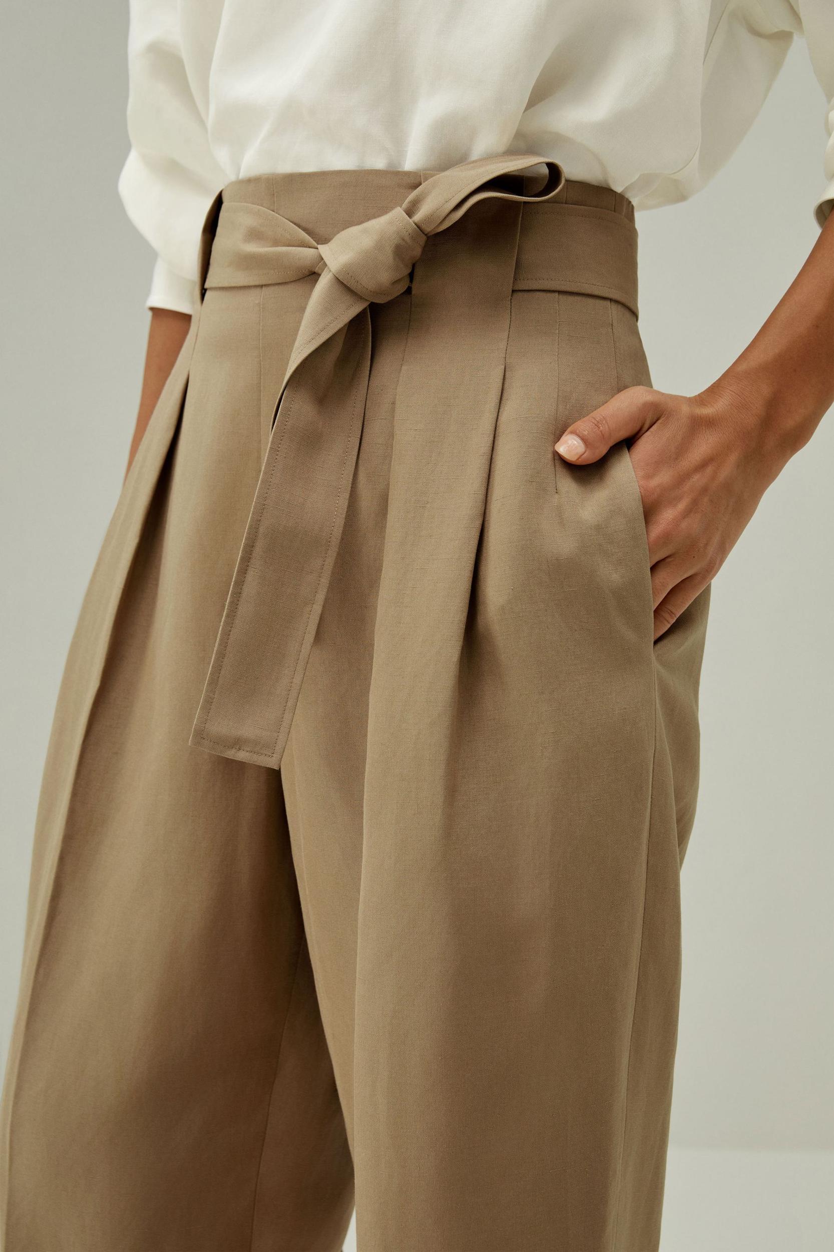 Breathable Silk-Linen Blend Tapered Pants Product Image