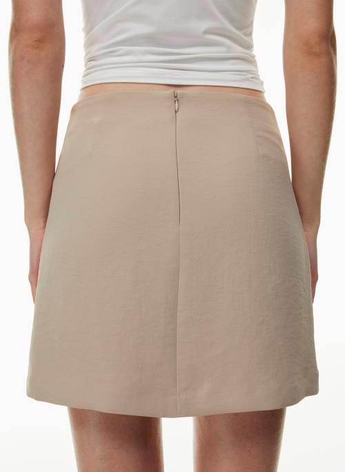 classic mini skirt Product Image