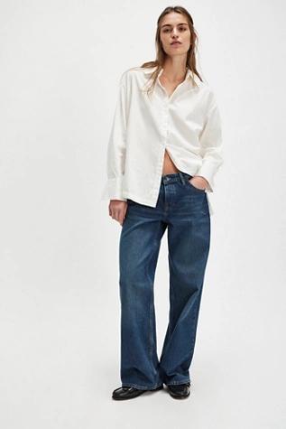 Lee Solid Buttondown Product Image