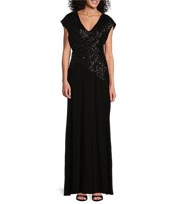 Le Bos Cap Sleeve V-Neck Sequin Trim Bodice Gown Product Image