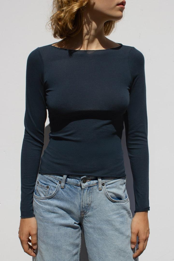 Boat neck t-shirt Product Image