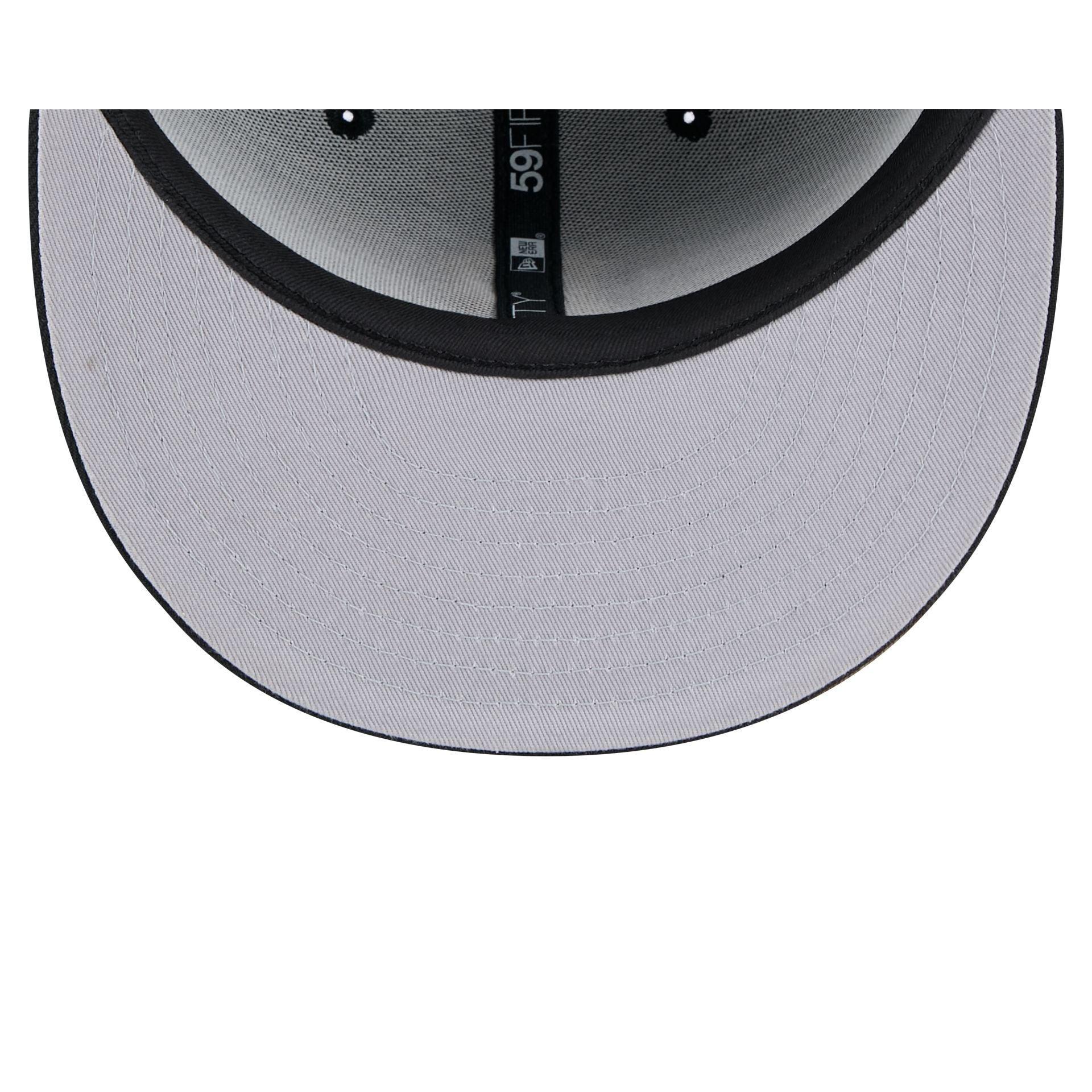 Notre Dame Fighting Irish Black on Black 59FIFTY Fitted Hat Male Product Image