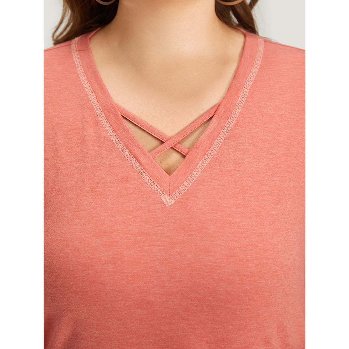 Plus Size Plain Crisscross V Neck Contrast Trim T-shirt Salmon Women Casual Plain Plain V-neck Dailywear T-shirts BloomChic 12/L Product Image