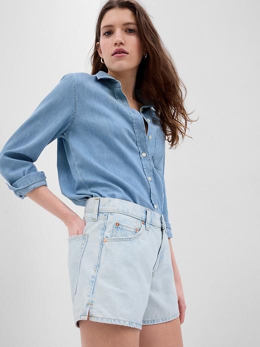 4" Low Rise Stride Denim Shorts Product Image