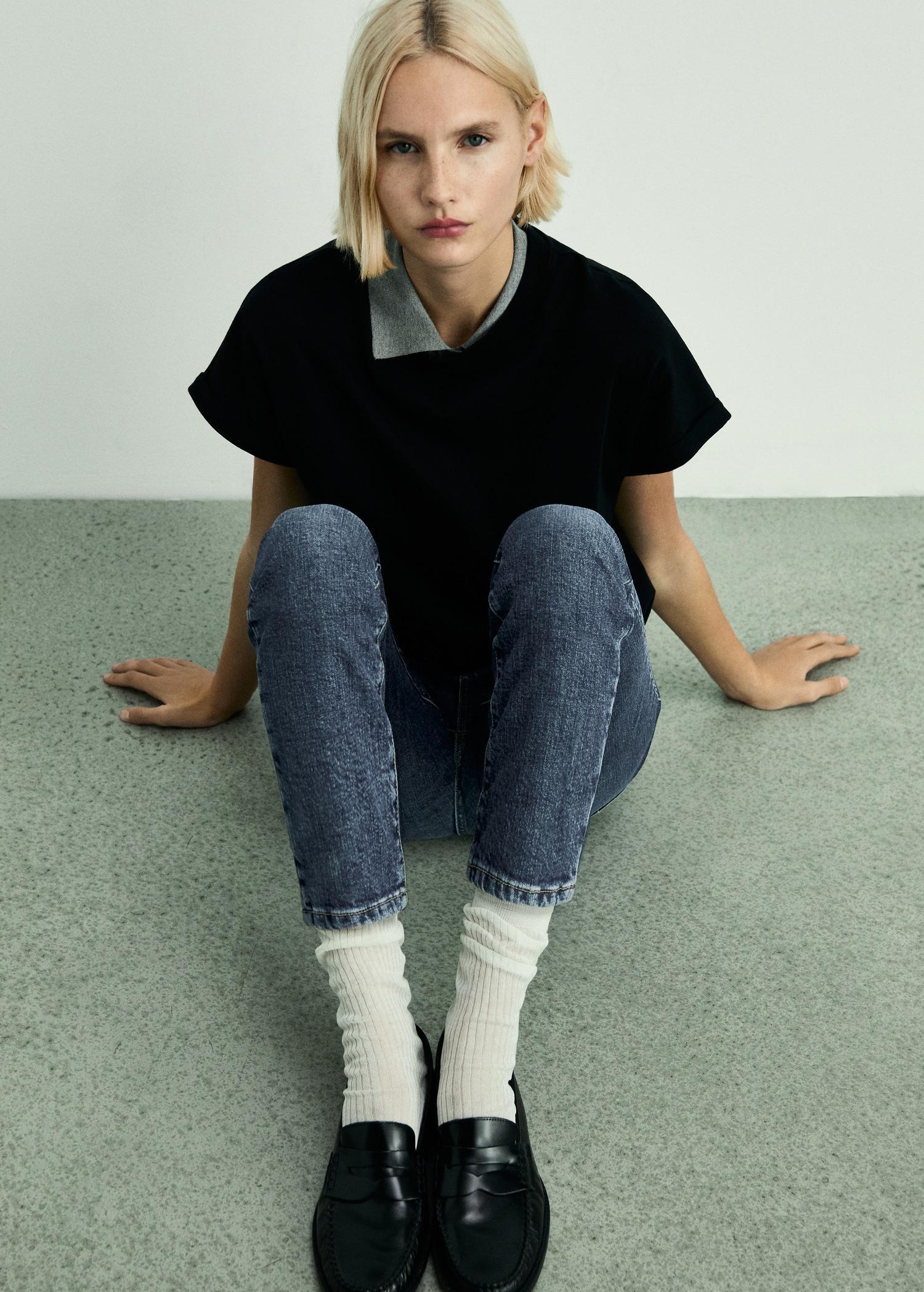 Claudia slim-fit cropped jeans - Women | MANGO USA Product Image