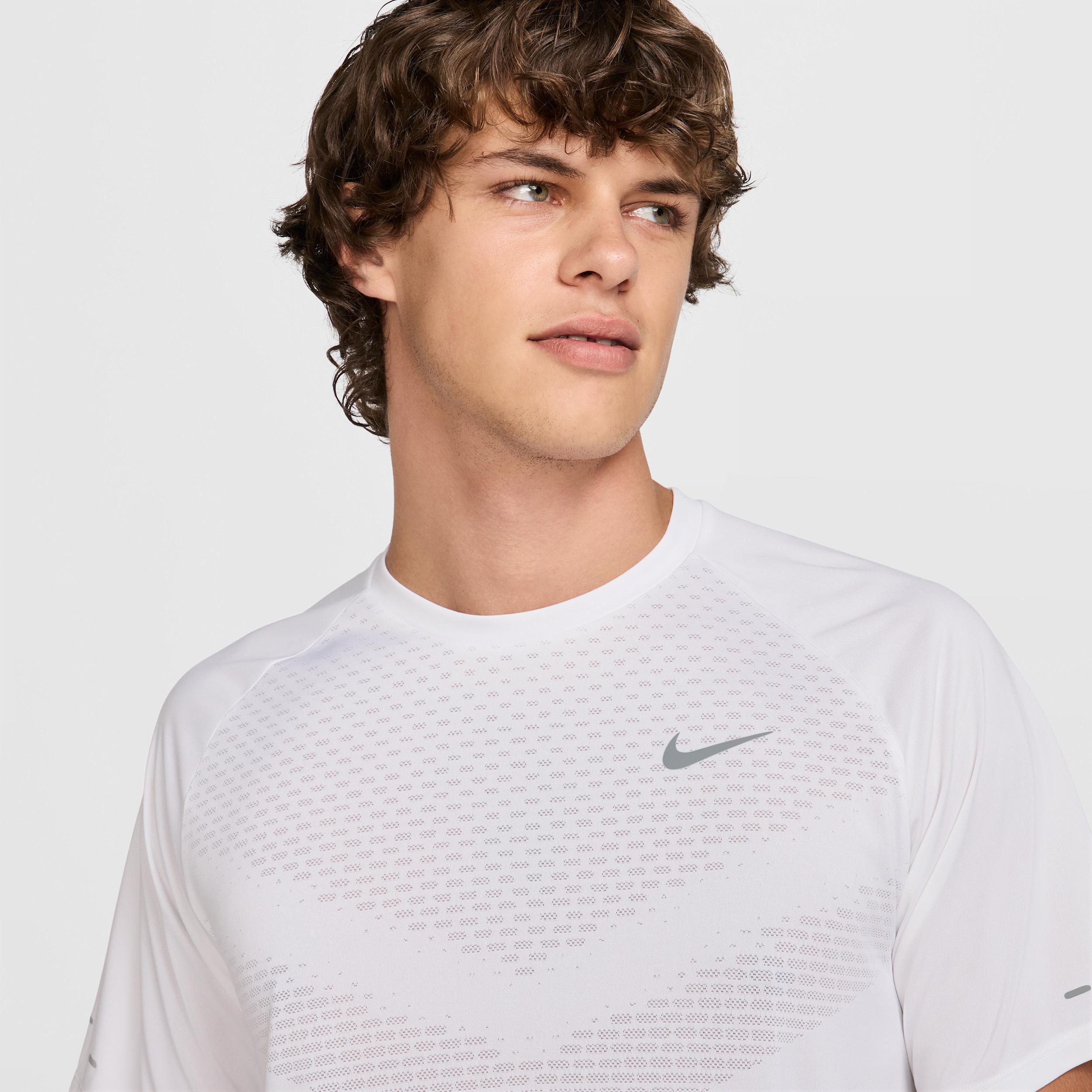 Nike Men's Stride Dri-FIT ADV Short-Sleeve Running Top Product Image