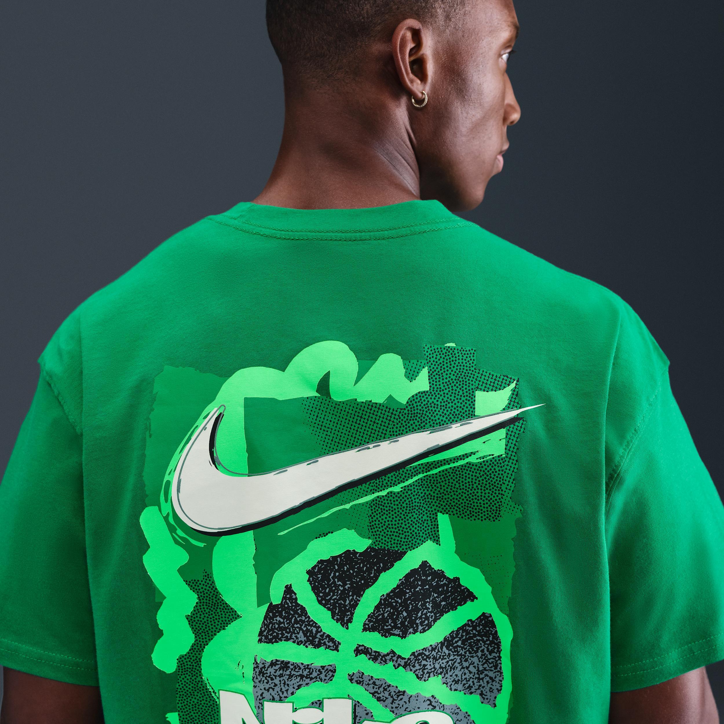 Nike Men's Max90 T-Shirt Product Image