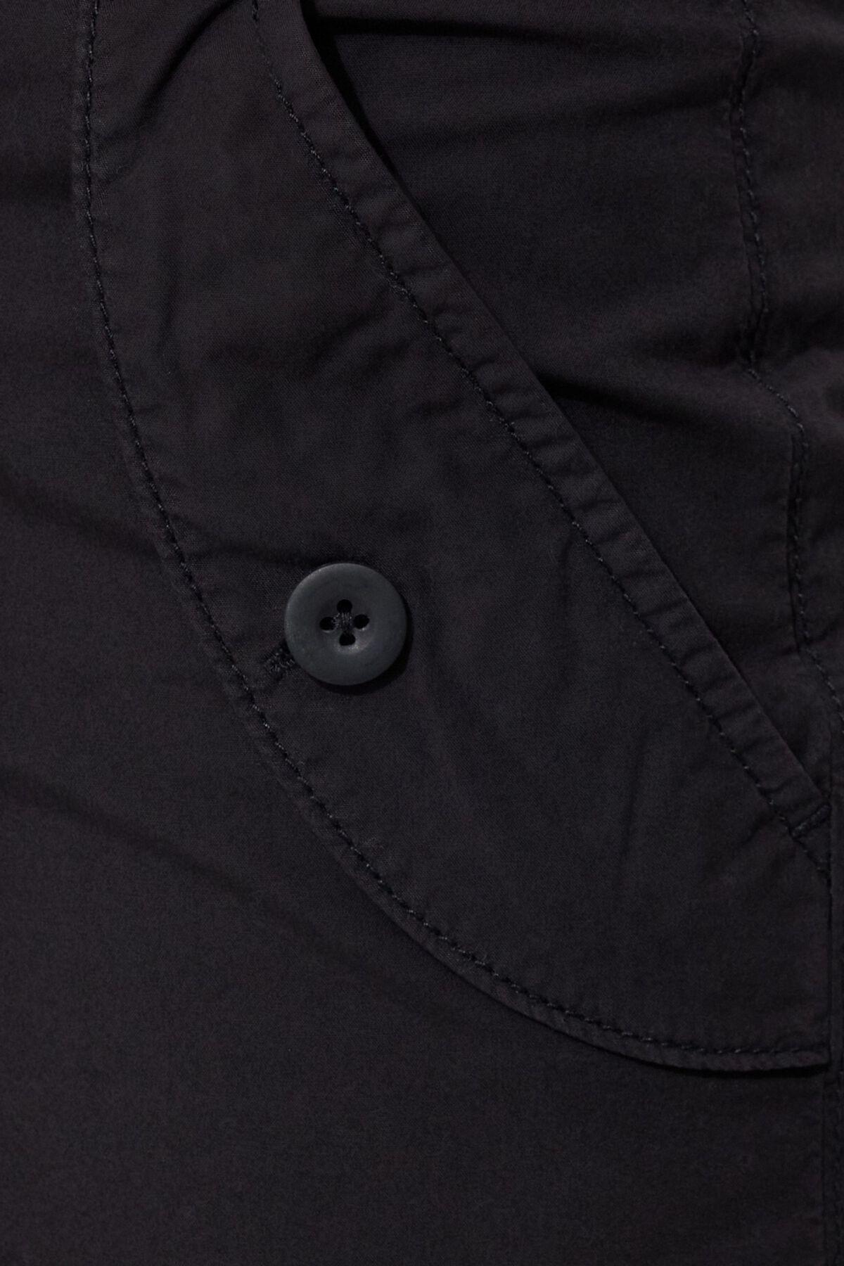 Ruched Capri Product Image