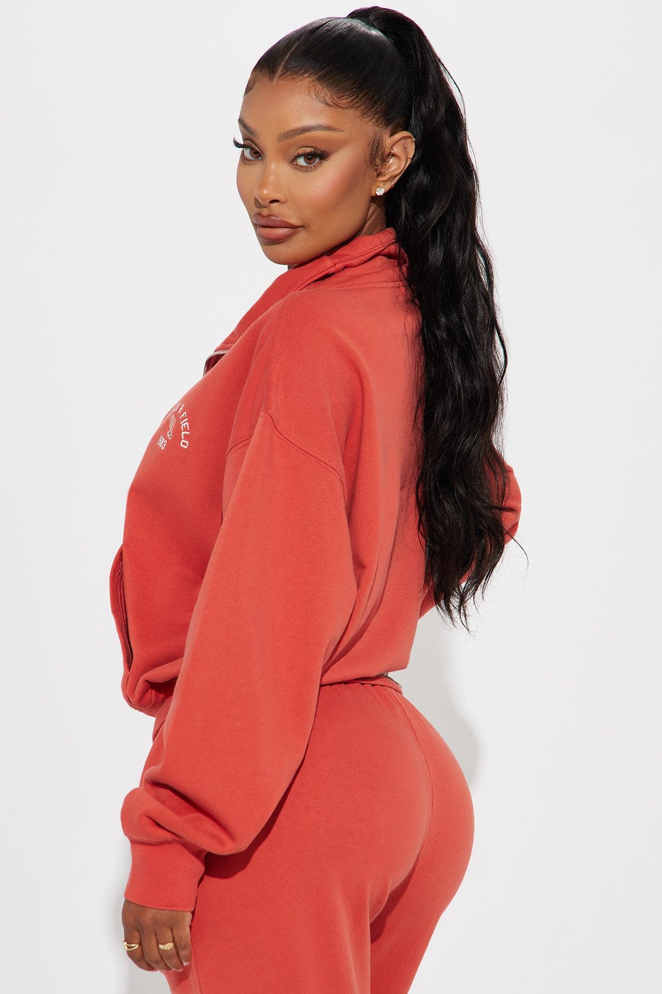 Après Ski Club Sweatshirt - Rust Product Image