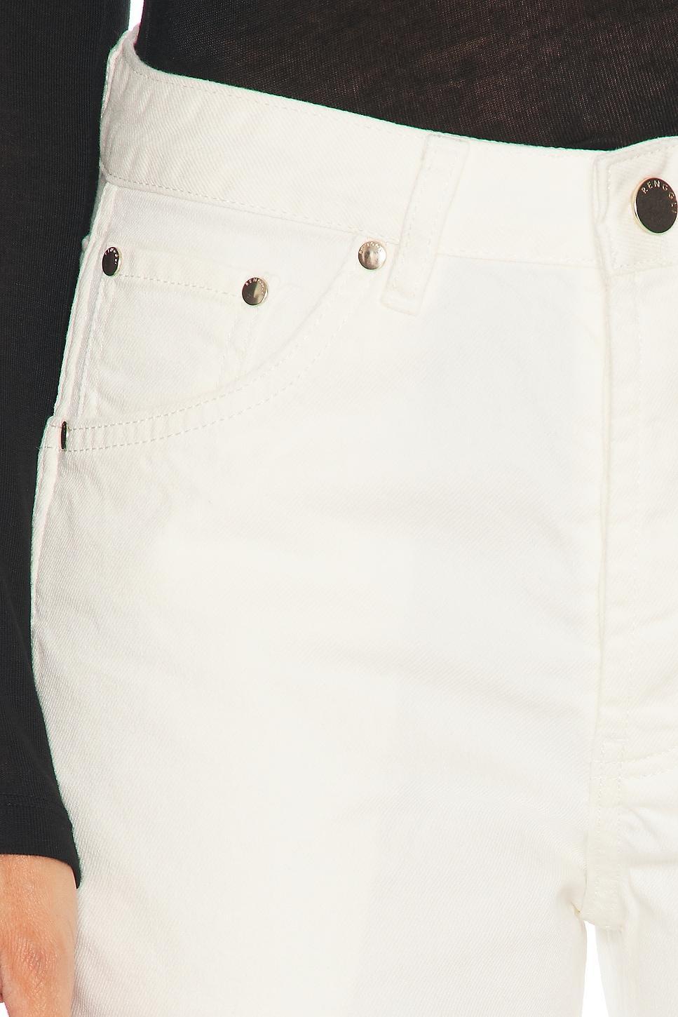 Straight Leg Product Image