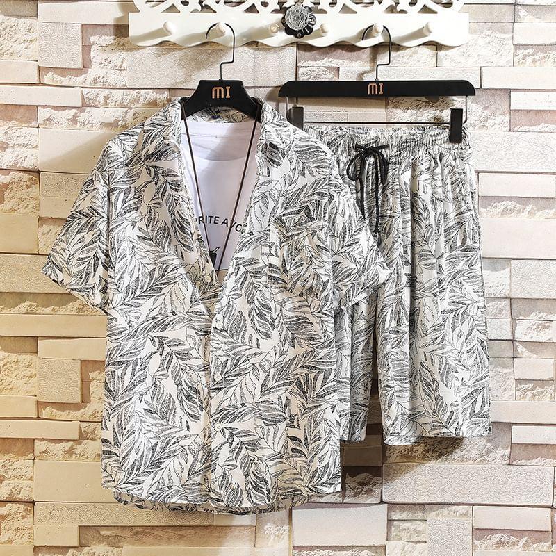 Short-Sleeve Collared Print Button Up Shirt + Mid Rise Plain Shorts Product Image
