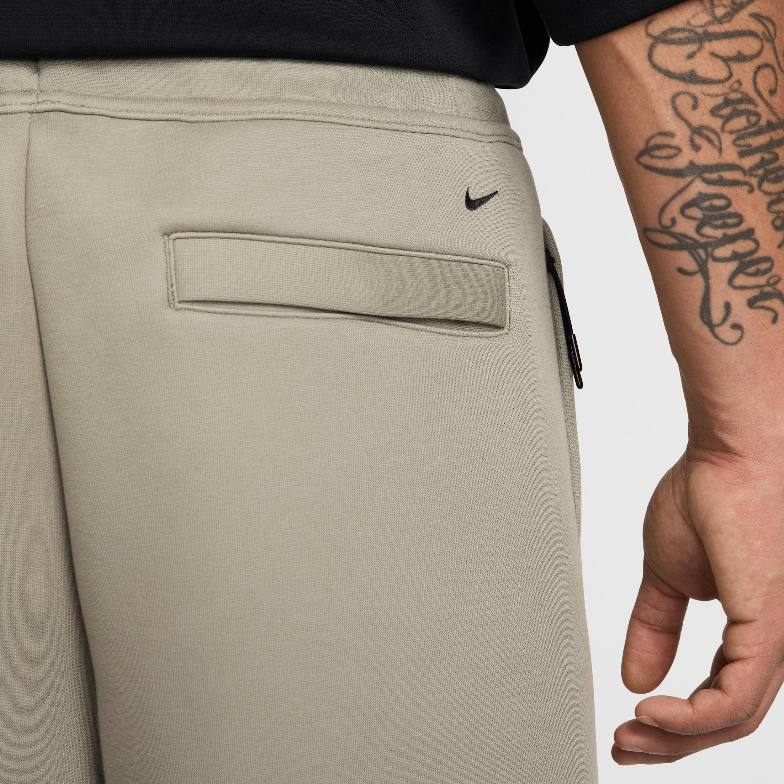 Nike Men's Tech Wide-Leg Fleece Pants Product Image