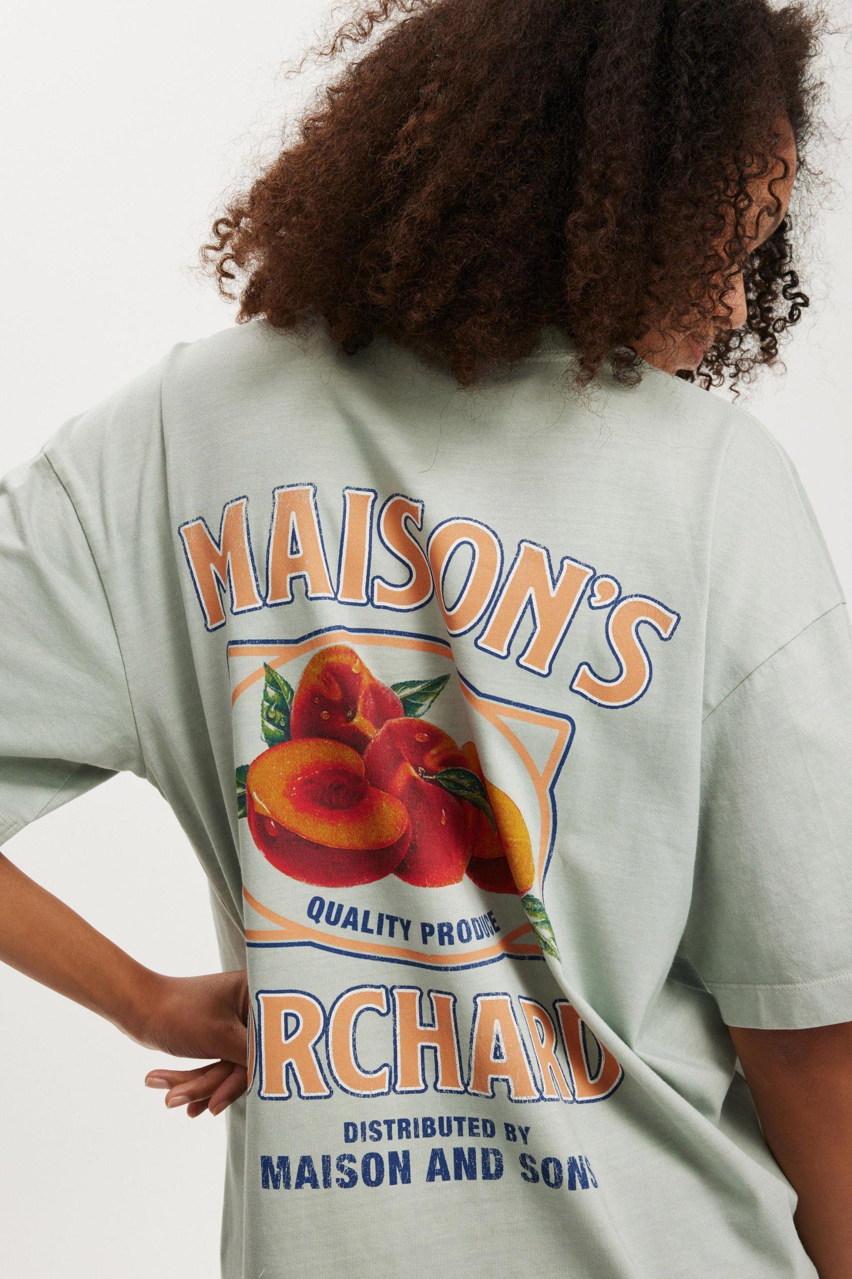 The Boxy Graphic Tee Product Image