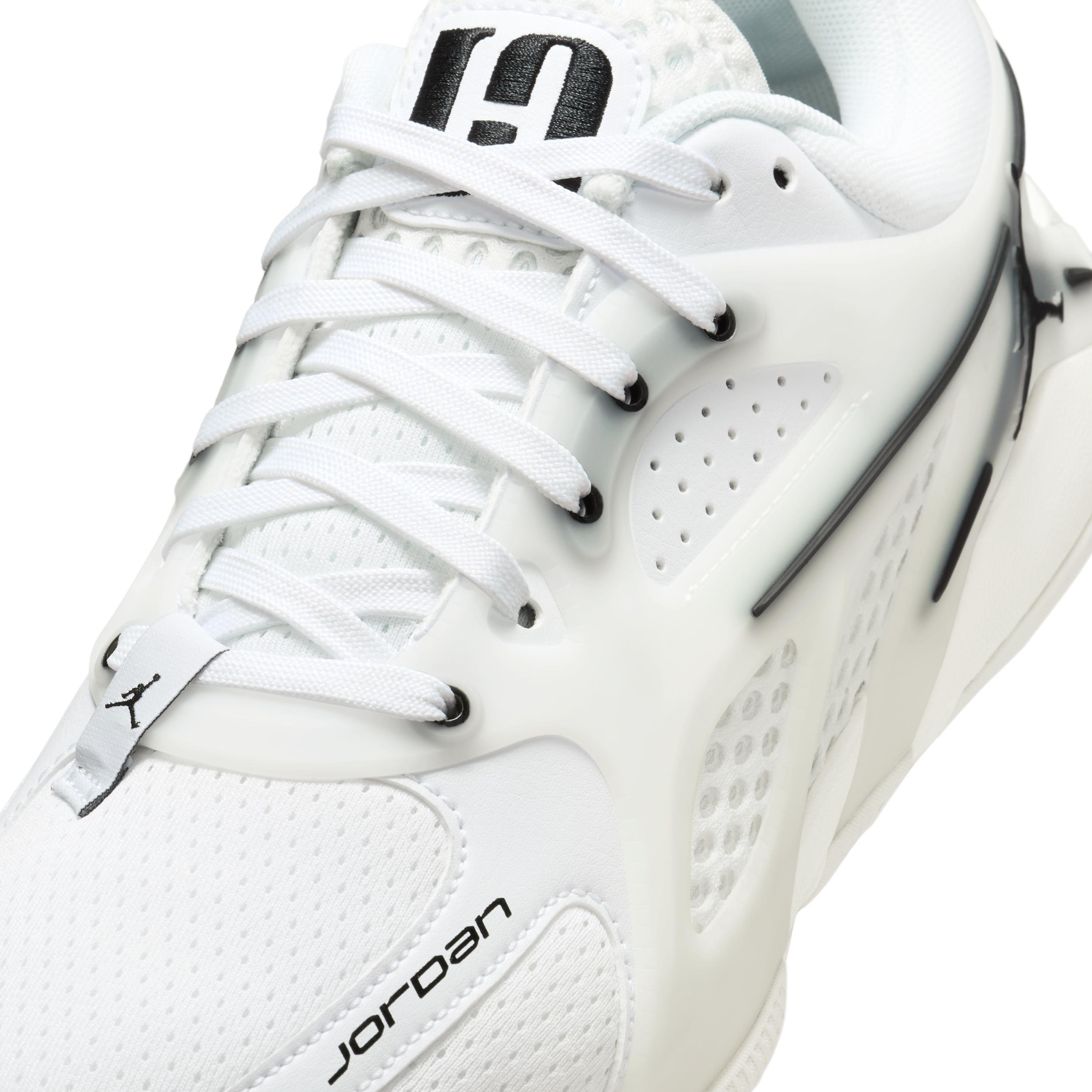 Women's Jordan Heir Series "Triple White" Basketball Shoes Product Image