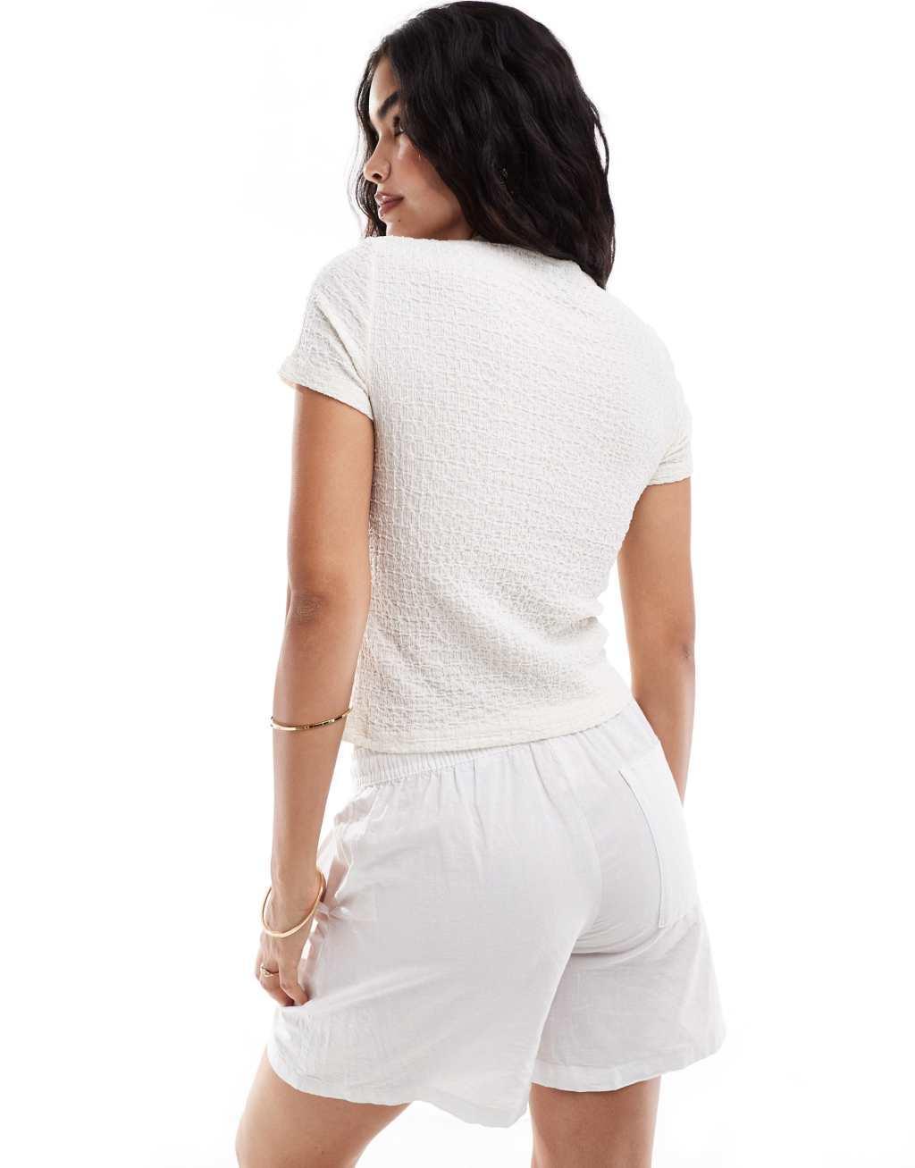 Vero Moda textured t-shirt in white  Product Image