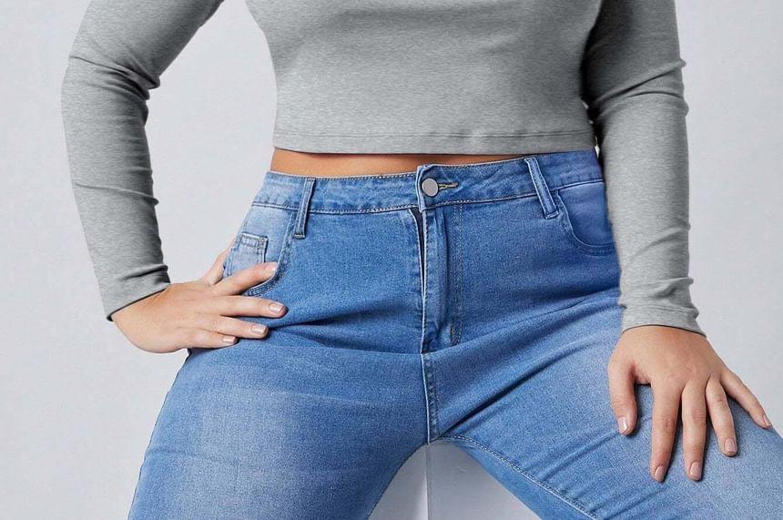 Plus Size Long-Sleeve Off-Shoulder Melange Crop Slim Fit Tee Product Image