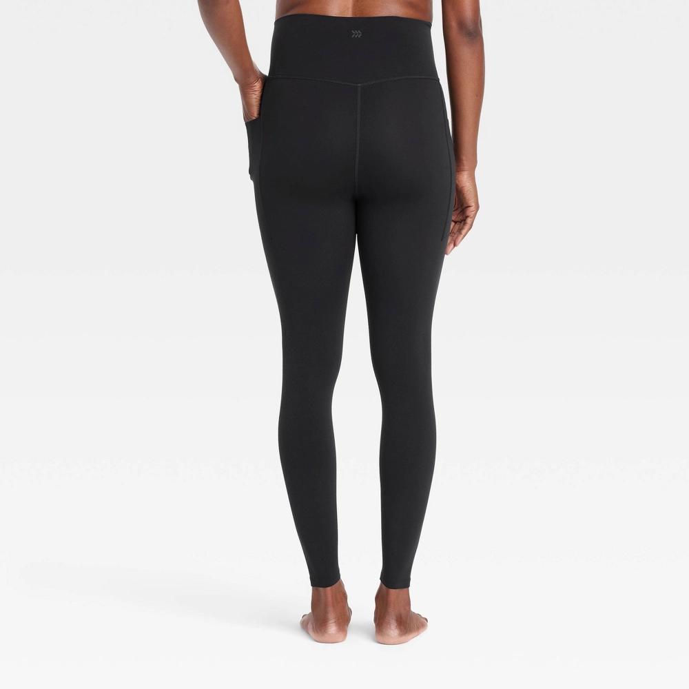 Womens Everyday Soft Ultra High-Rise Pocketed 7/8 Leggings - All In Motion Black XXL Product Image