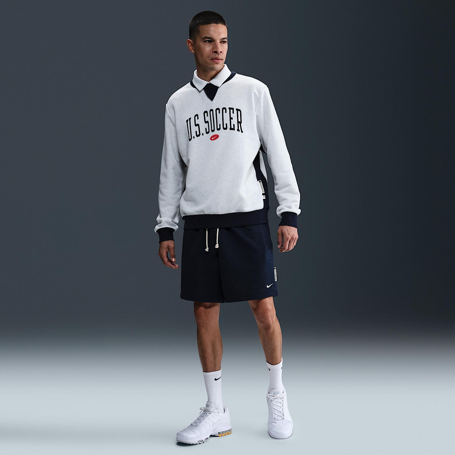 USMNT Standard Issue Nike Men's Dri-FIT Soccer Crew-Neck Sweatshirt Product Image