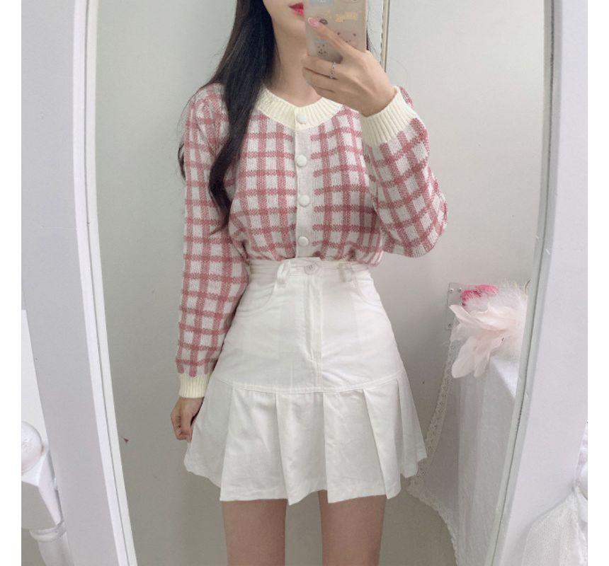 Crew Neck Plaid Cardigan Product Image